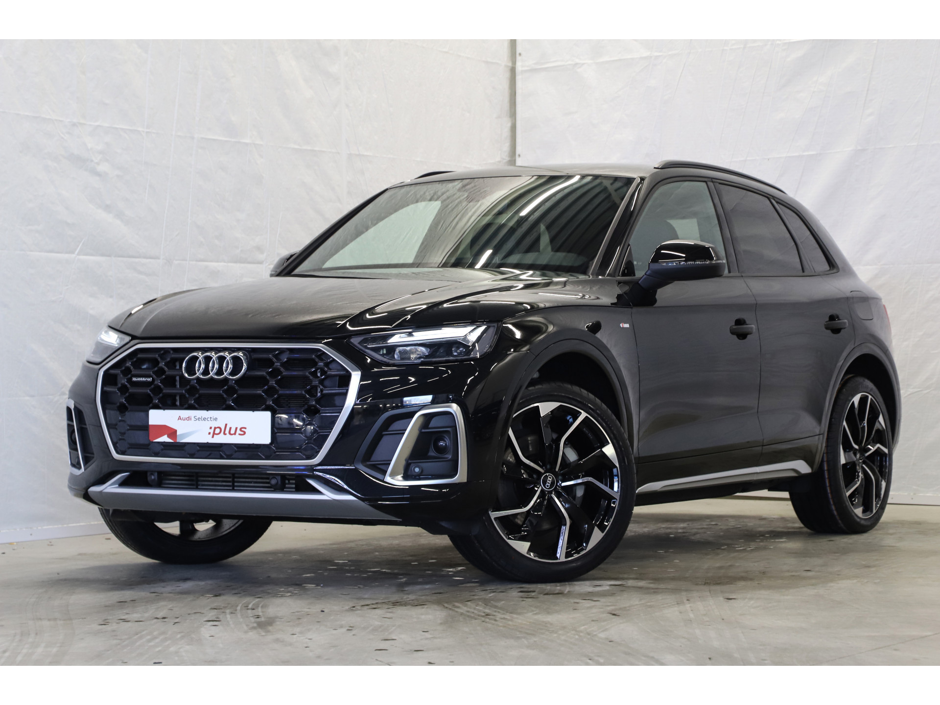 Audi - Q5 55 TFSI e S-Line edition - 2022