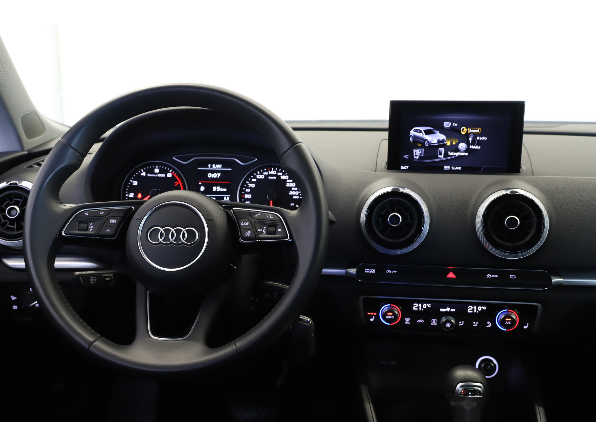 Audi - A3 Sportback 35 TFSI Sport S-Line - 2020