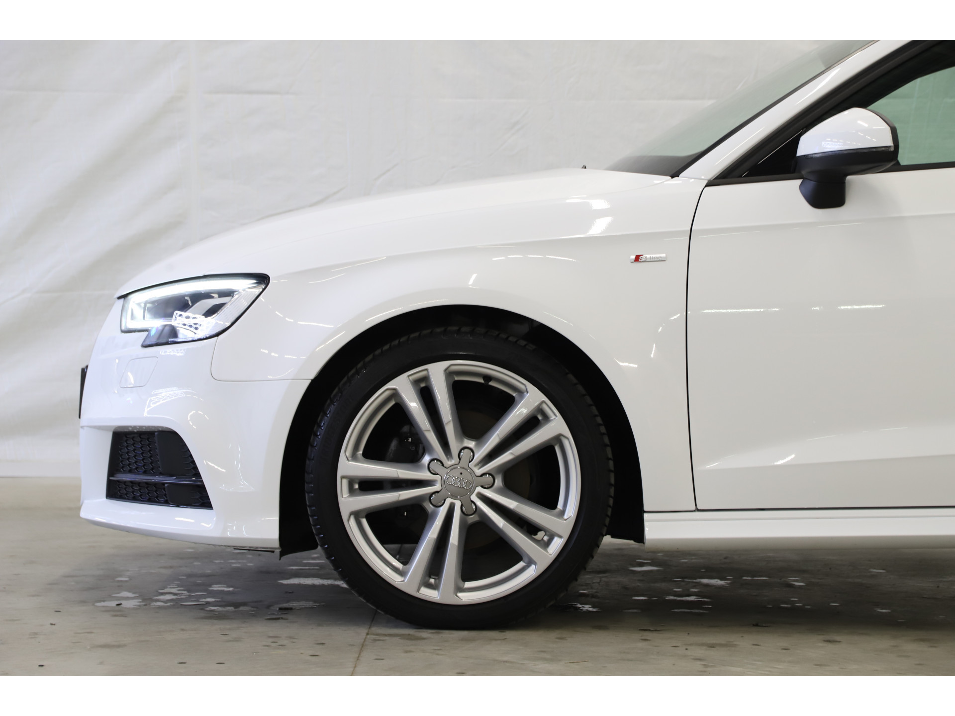 Audi - A3 Sportback 35 TFSI Sport S-Line - 2020