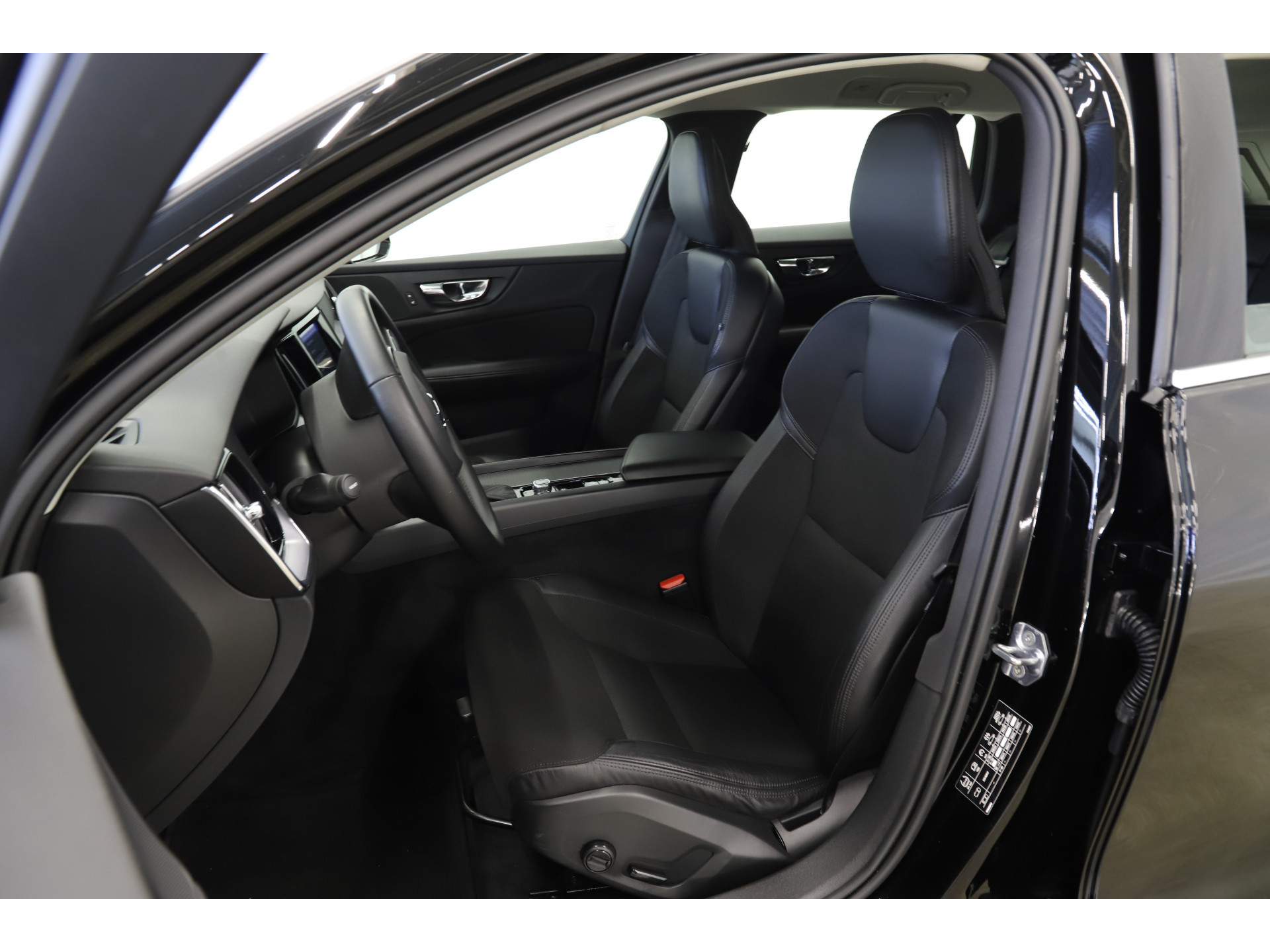 Volvo - V60 2.0 T4 190pk Momentum - 2020