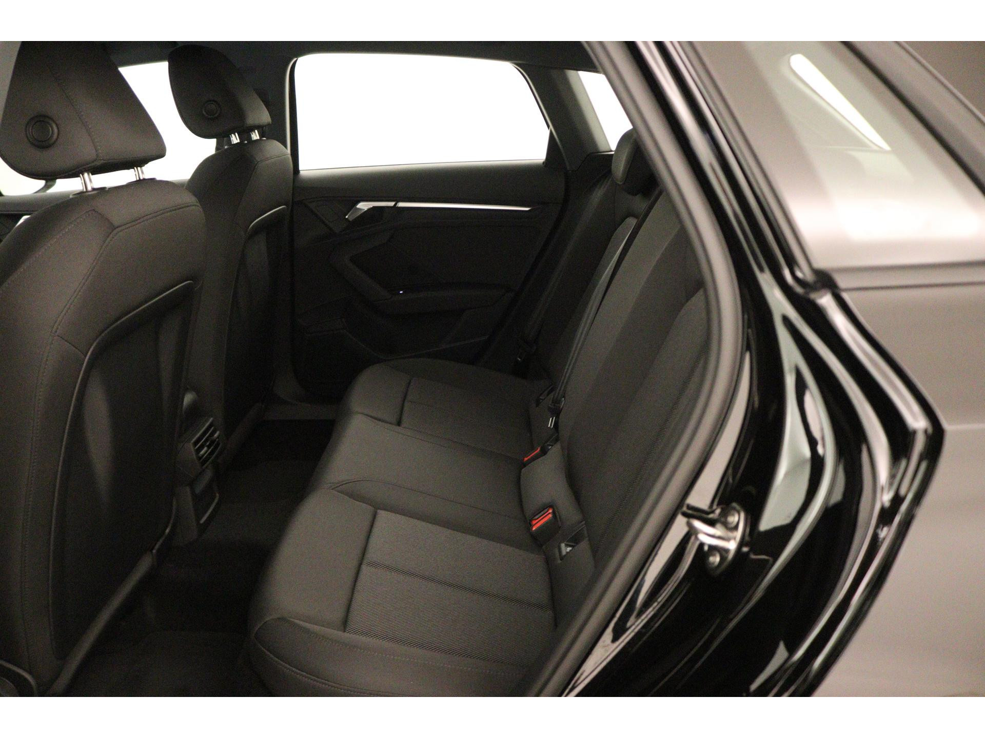 Audi - A3 Sportback 30 TFSI 110 6MT Pro Line - 2023