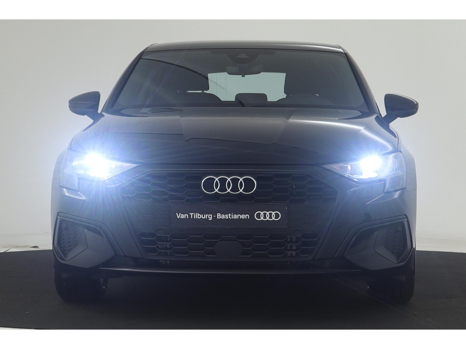 Audi - A3 Sportback 30 TFSI 110 6MT Pro Line - 2023