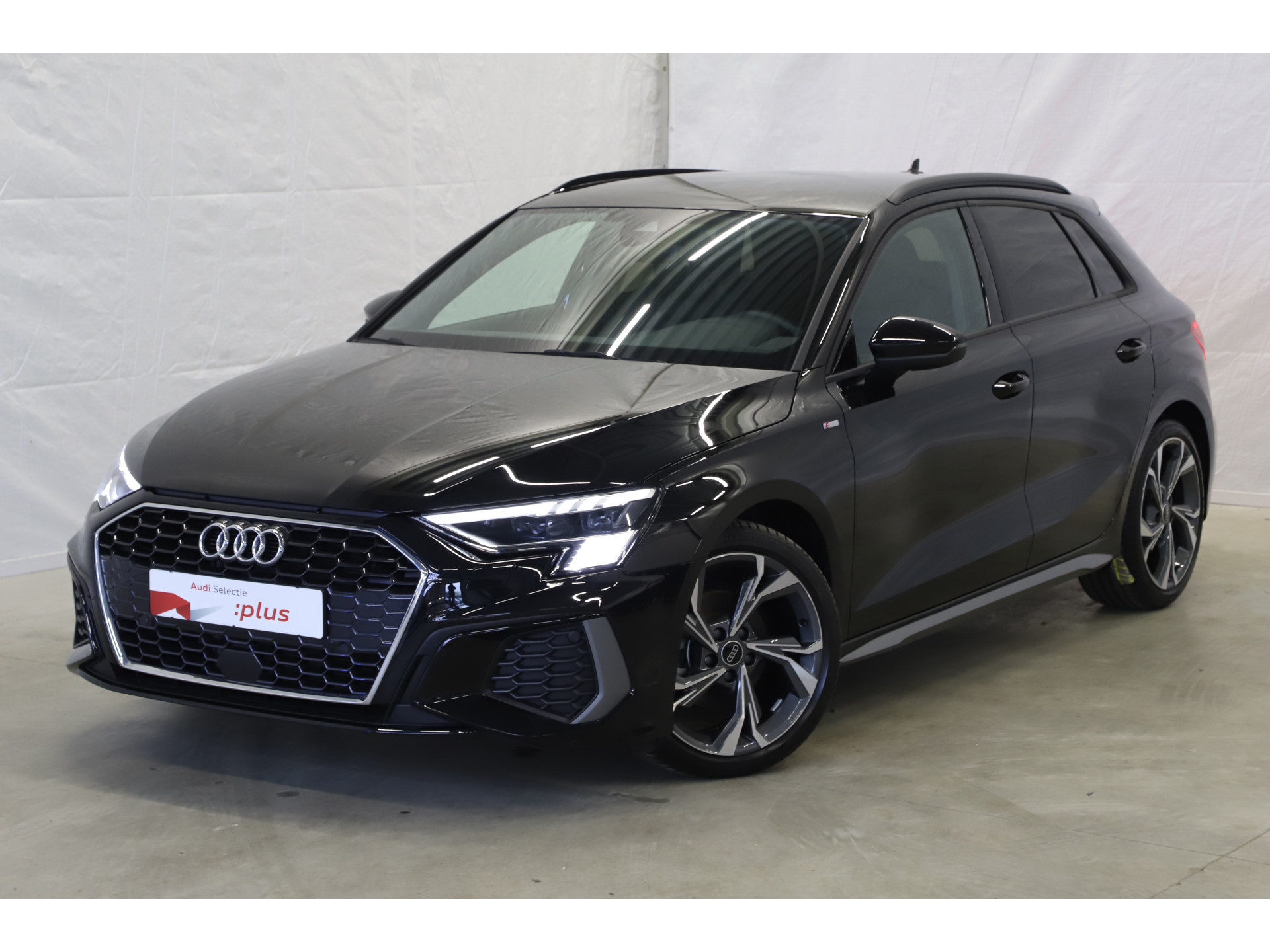 Audi - A3 Sportback 35 150pk TFSI S edition S-Line - 2022
