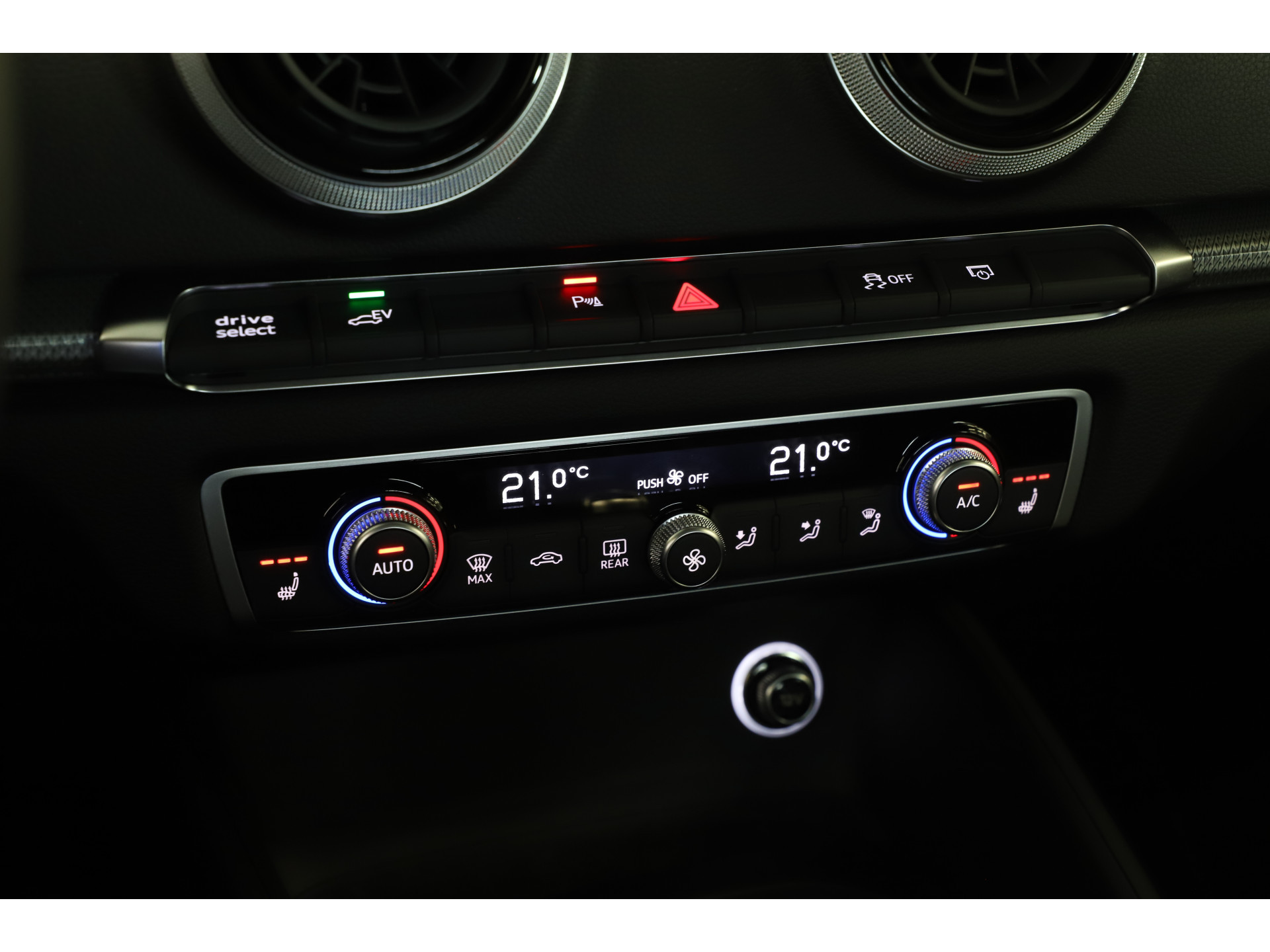 Audi - A3 Sportback 40 e-tron Advance Sport 204 pk - 2020