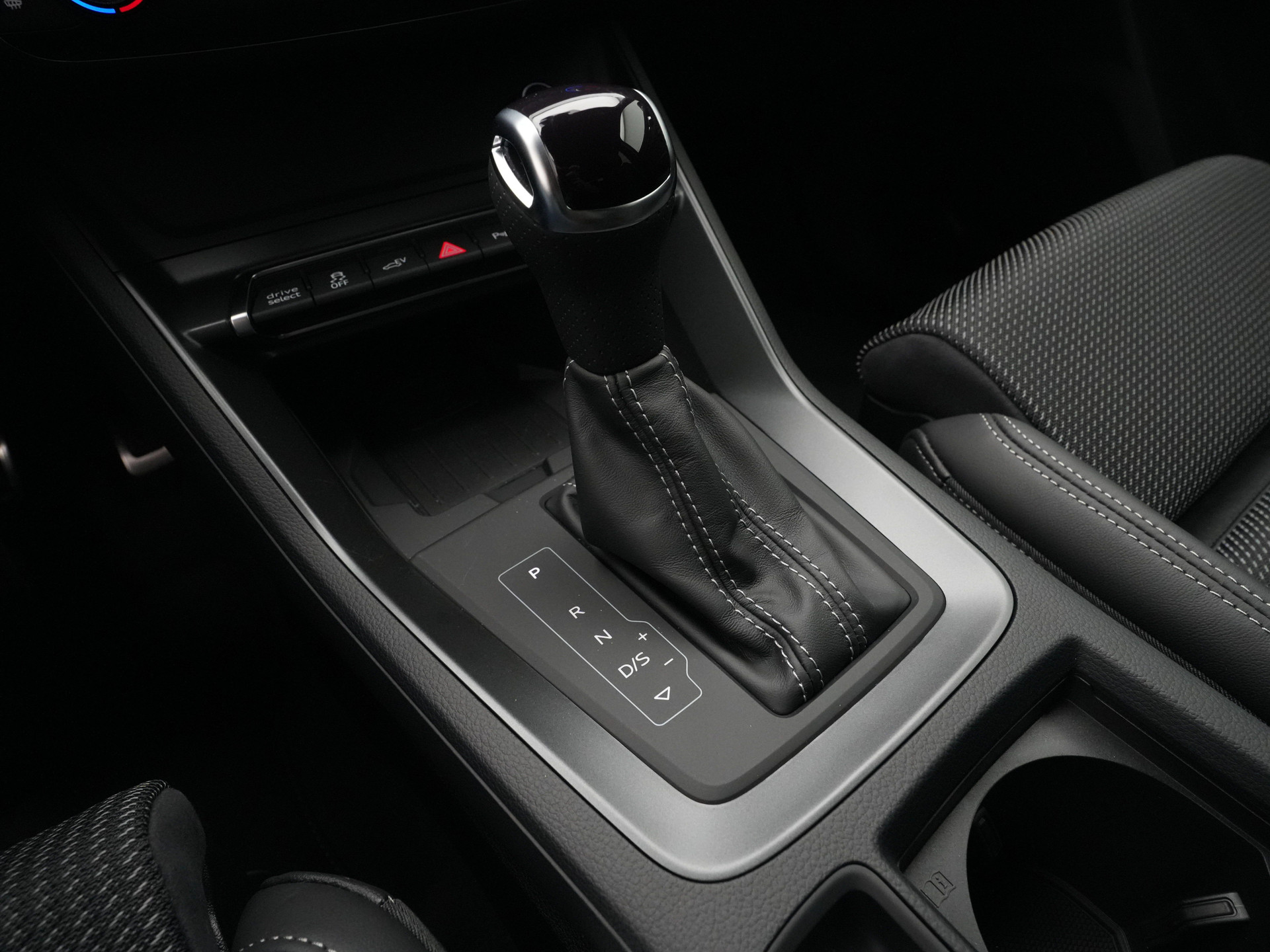 Audi - Q3 Sportback 45 TFSI e 245 S tronic S edition - 2025