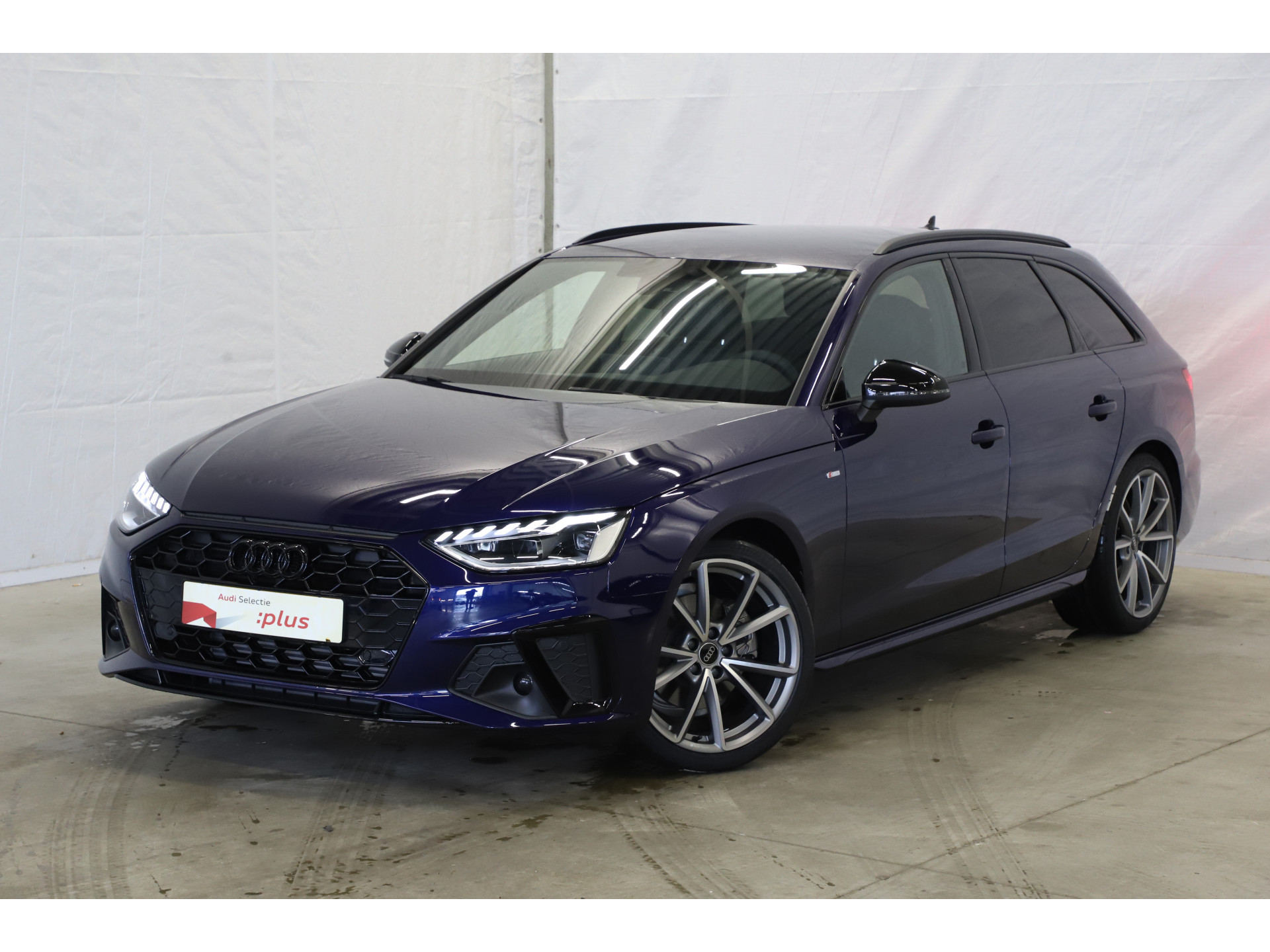 Audi - A4 Avant 35 TFSI 110kW/150 pk S-Tronic S-edition Competition - 2024