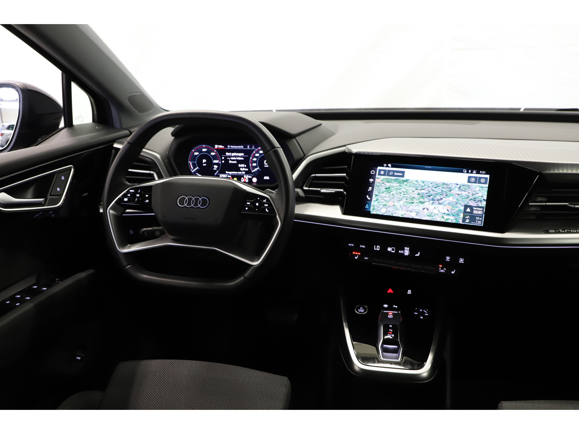 Audi - Q4 e-tron 35 Launch edition Advanced 55 kWh - 2021