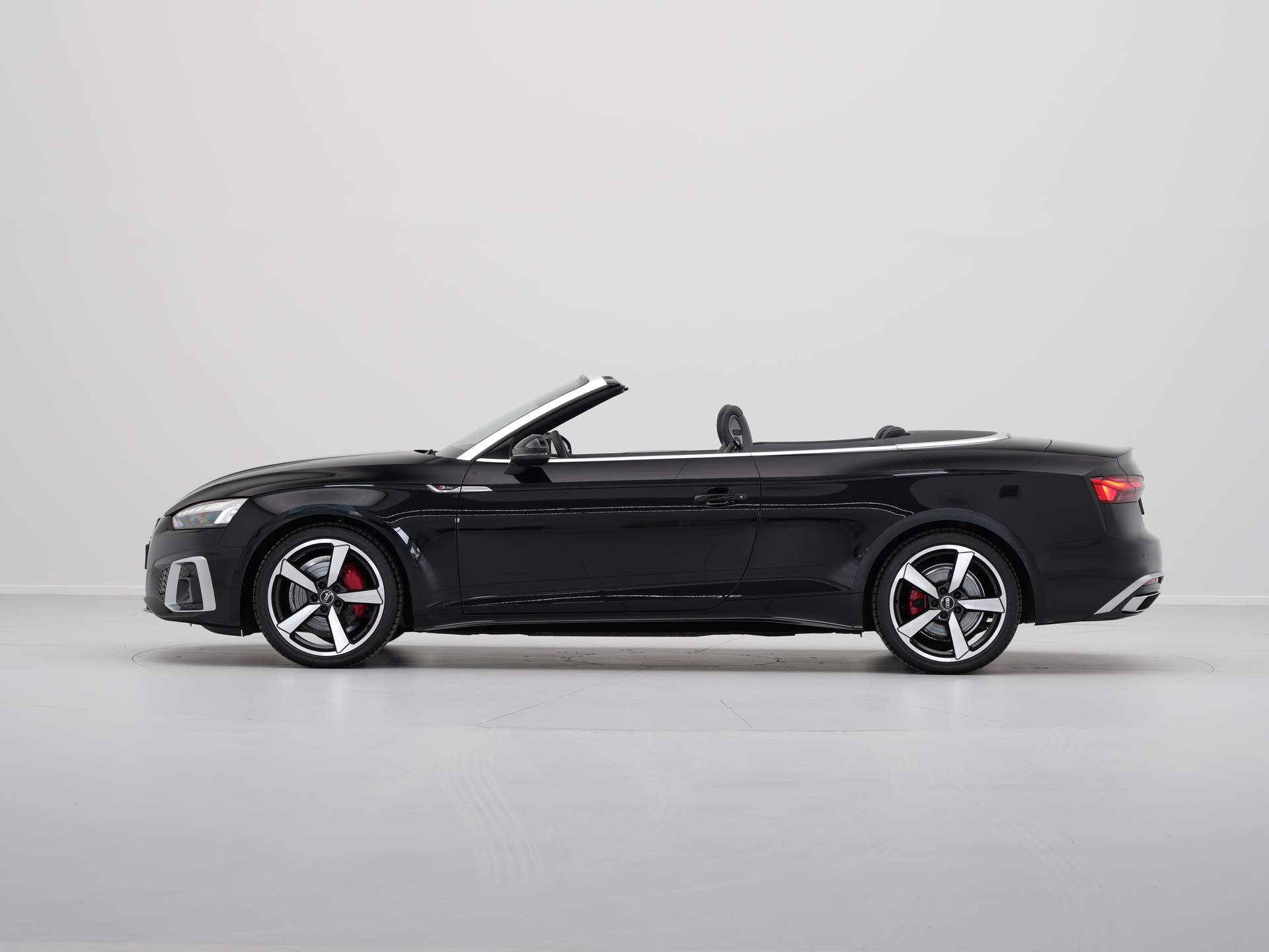Audi - A5 Cabriolet 40 TFSI 150 kW/204 pk S-Tronic S-edition - 2023