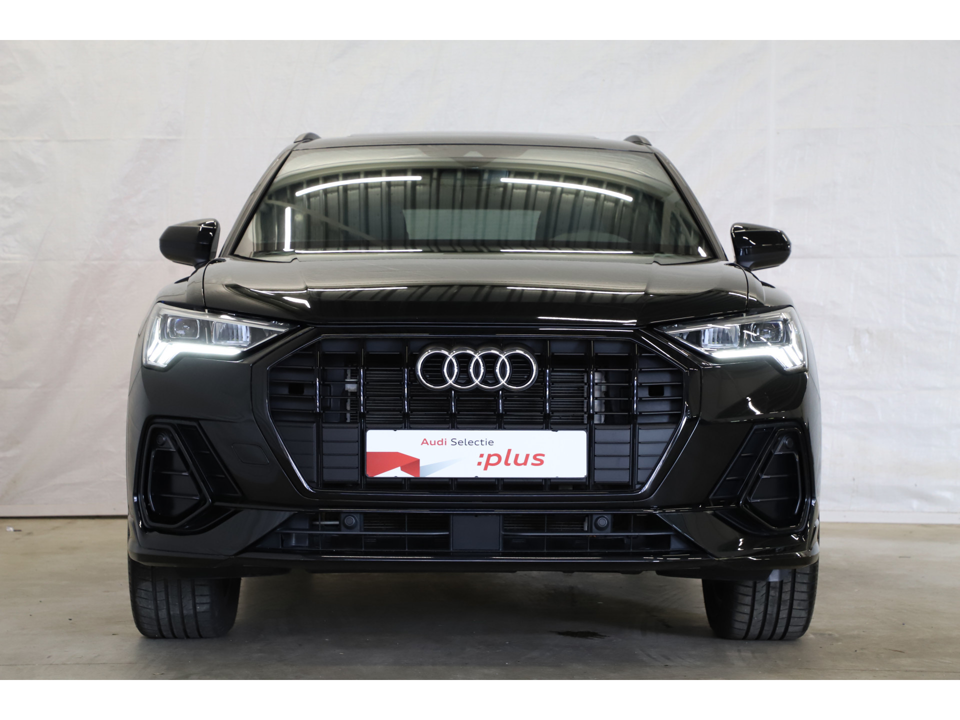 Audi - Q3 45 TFSI e 108 kW/245 pk S-edition - 2022
