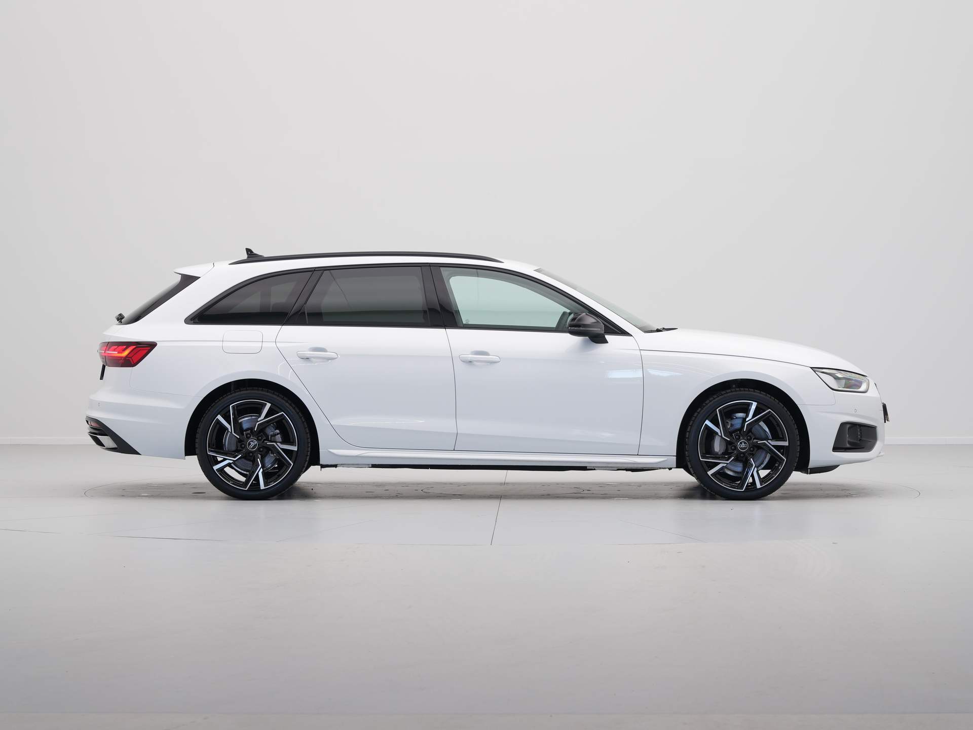Audi - A4 Avant 40 TFSI 190pk Advanced Edition - 2022