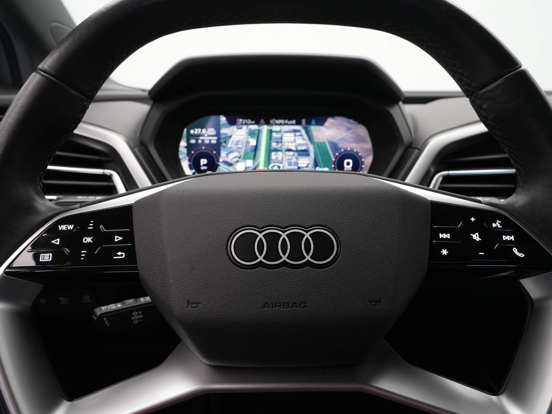 Audi - Q4 e-tron 35 Launch edition Advanced 55 kWh - 2021