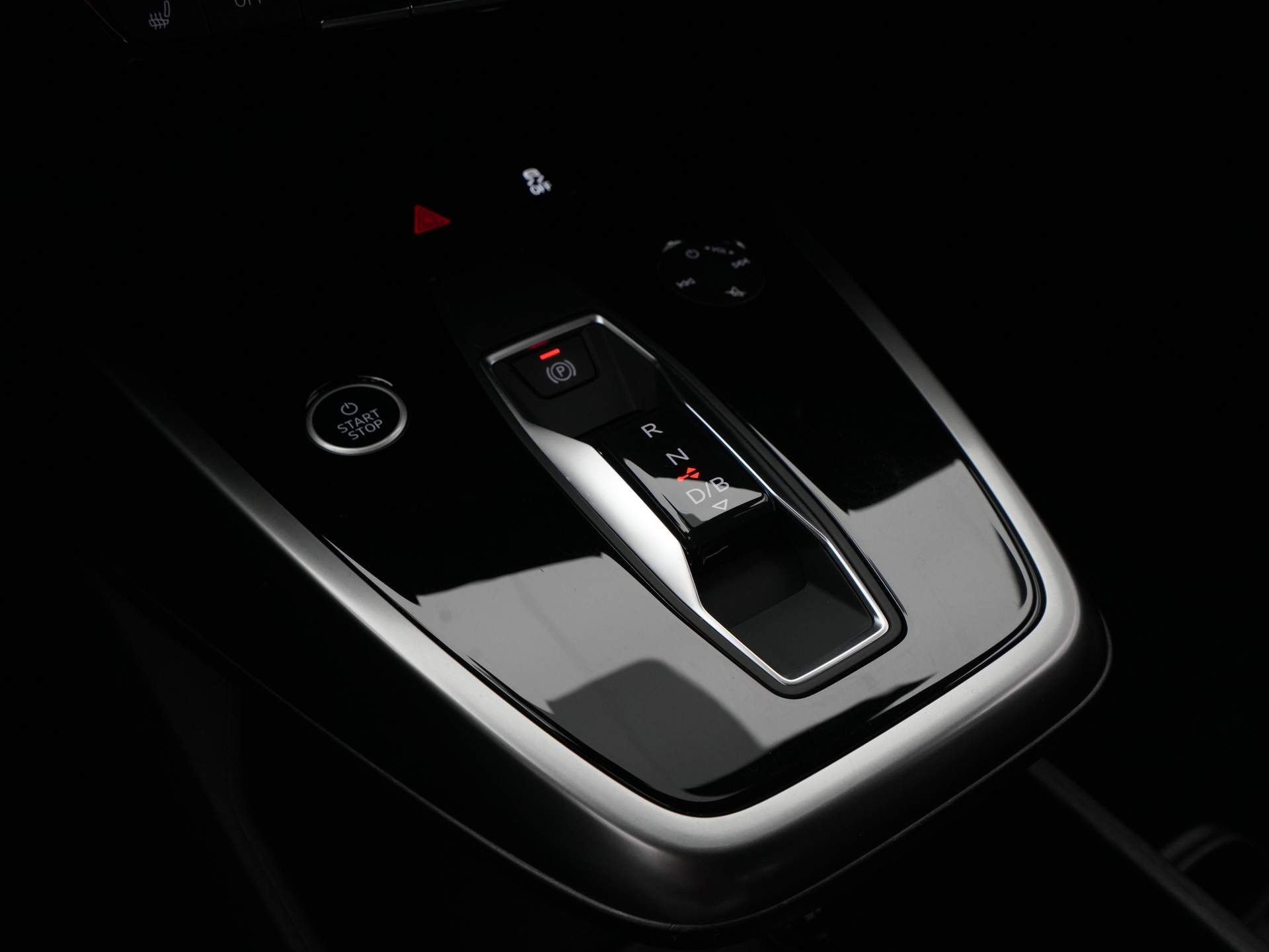 Audi - Q4 e-tron 35 Launch edition Advanced 55 kWh - 2021