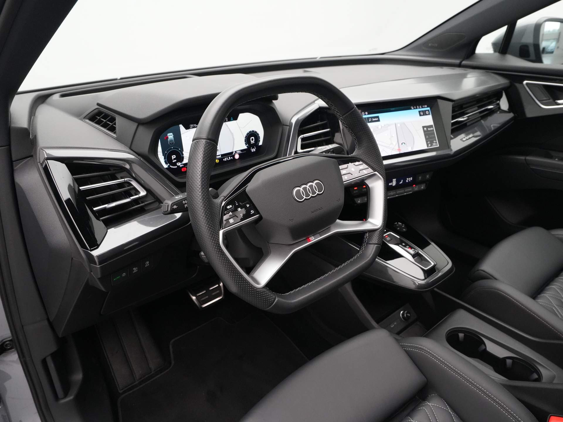 Audi - Q4 e-tron 35 125 kW/170 pk Edition 55 kWh - 2021