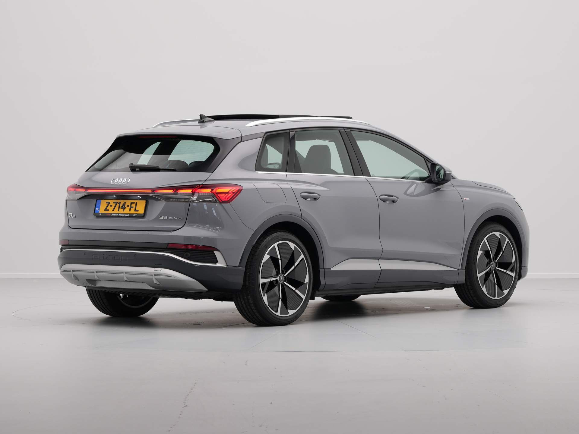 Audi - Q4 e-tron 35 125 kW/170 pk Edition 55 kWh - 2021