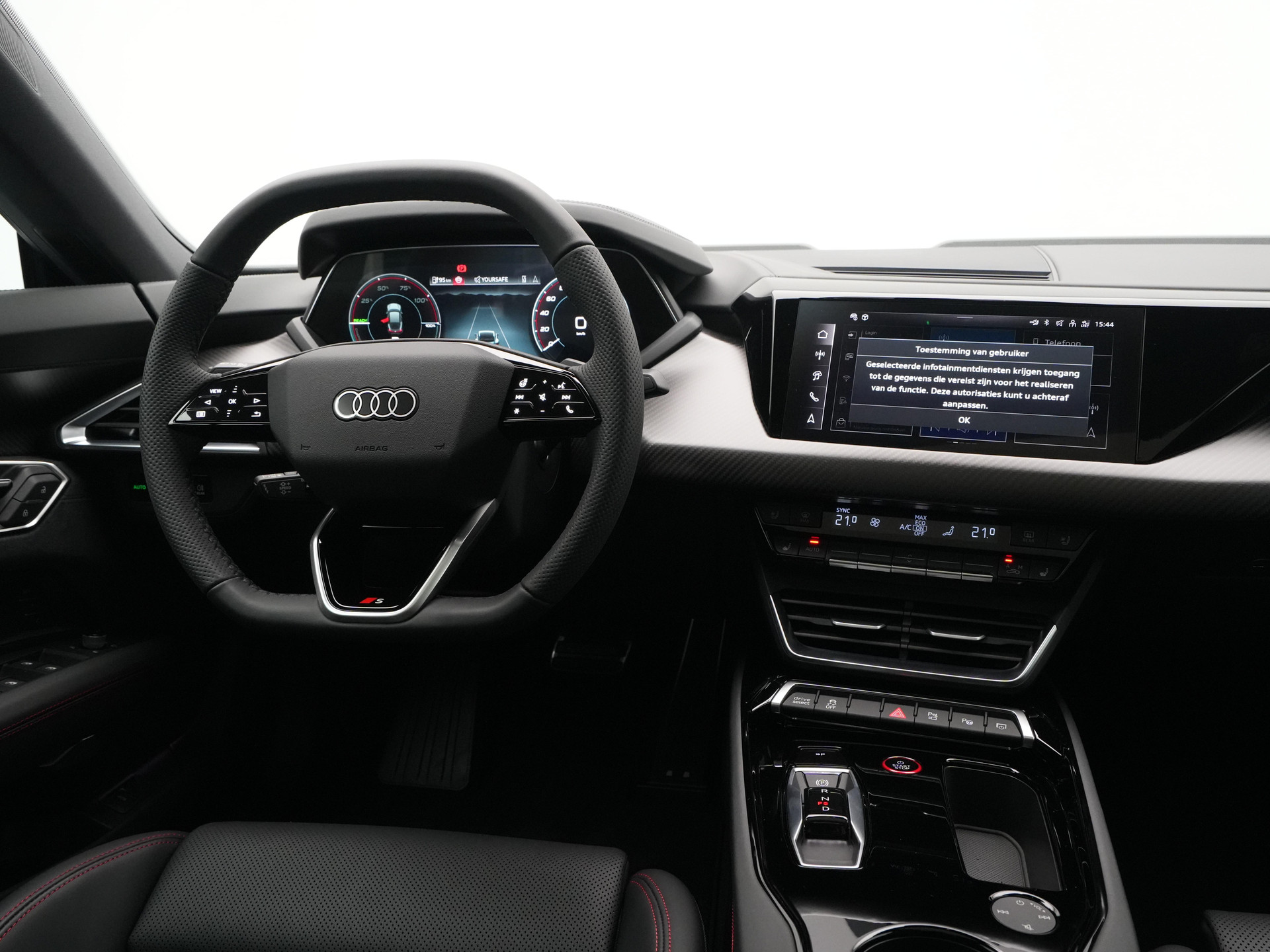 Audi - e-tron GT QUATTRO S e-tron GT 97kWh 592 2AT - 2024