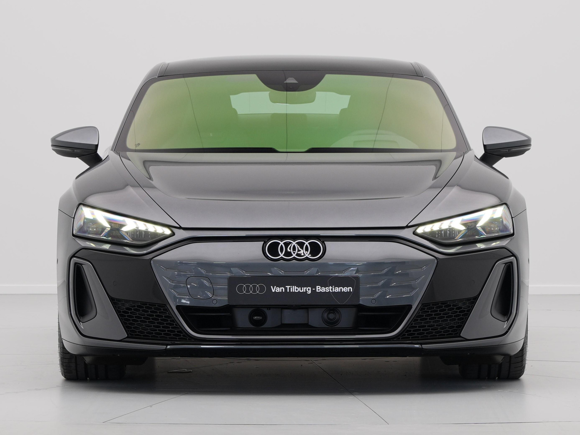 Audi - e-tron GT QUATTRO S e-tron GT 97kWh 592 2AT - 2024