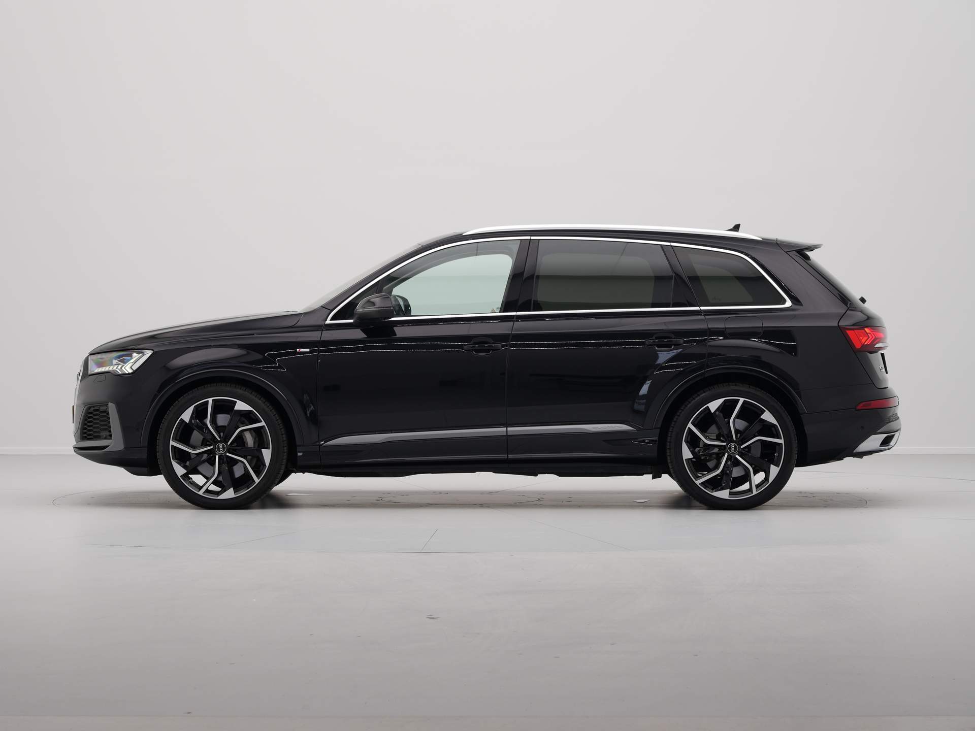 Audi - Q7 55 TFSI e quattro 381 pk S-Tronic Pro Line Plus - 2020