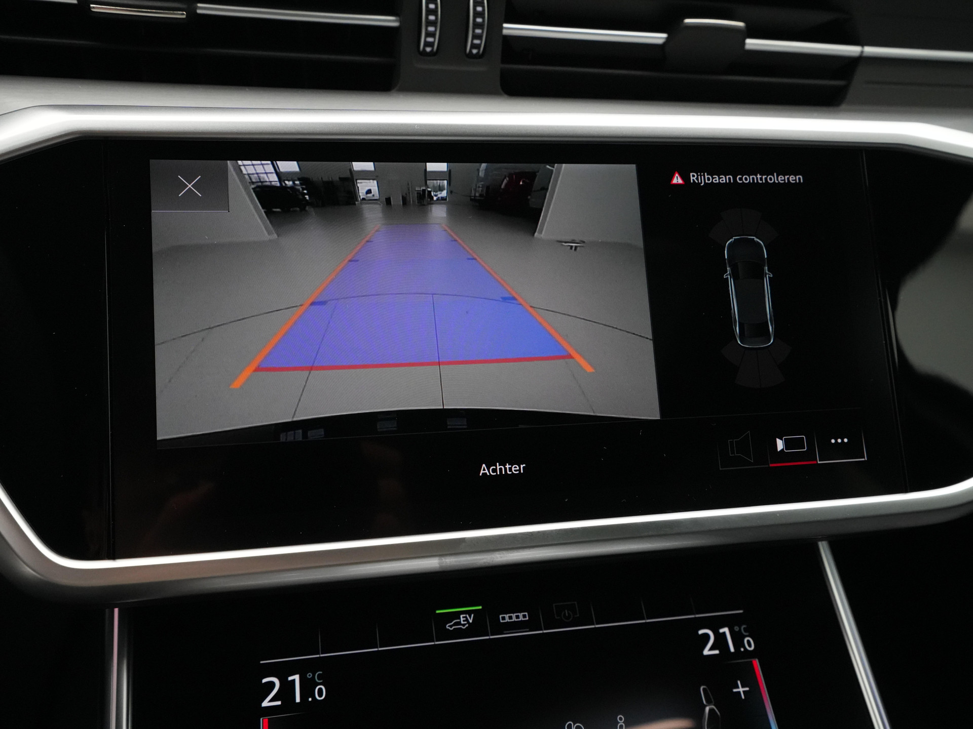 Audi - A6 Limousine 50 TFSI e quattro 299 S tronic S edition Competition - 2025