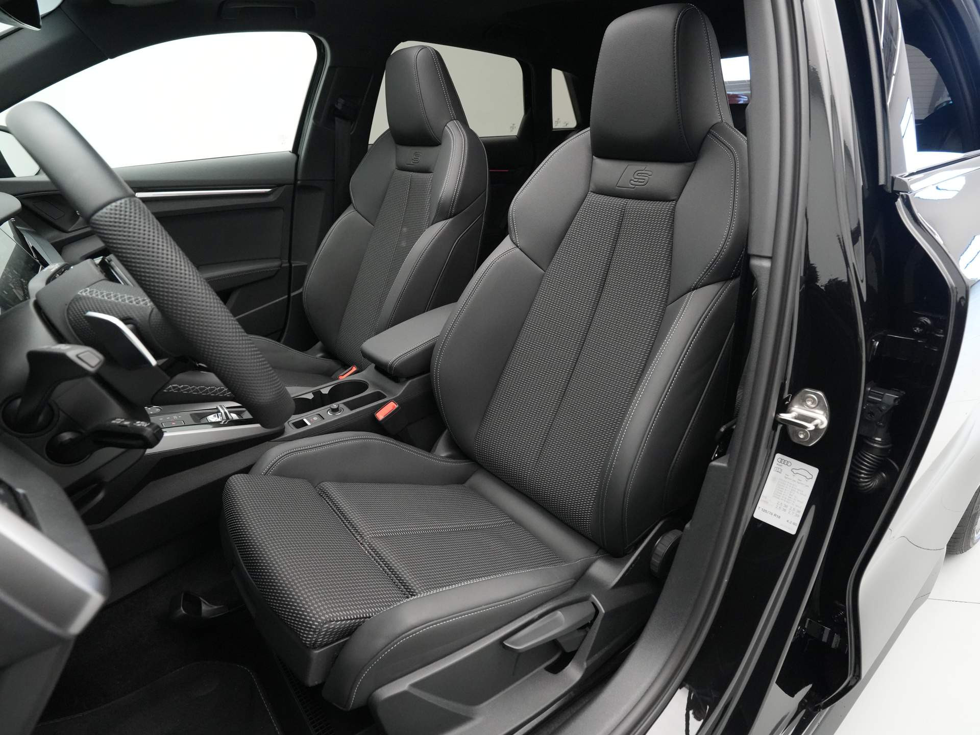 Audi - A3 Sportback 30 TFSI S edition - 2024