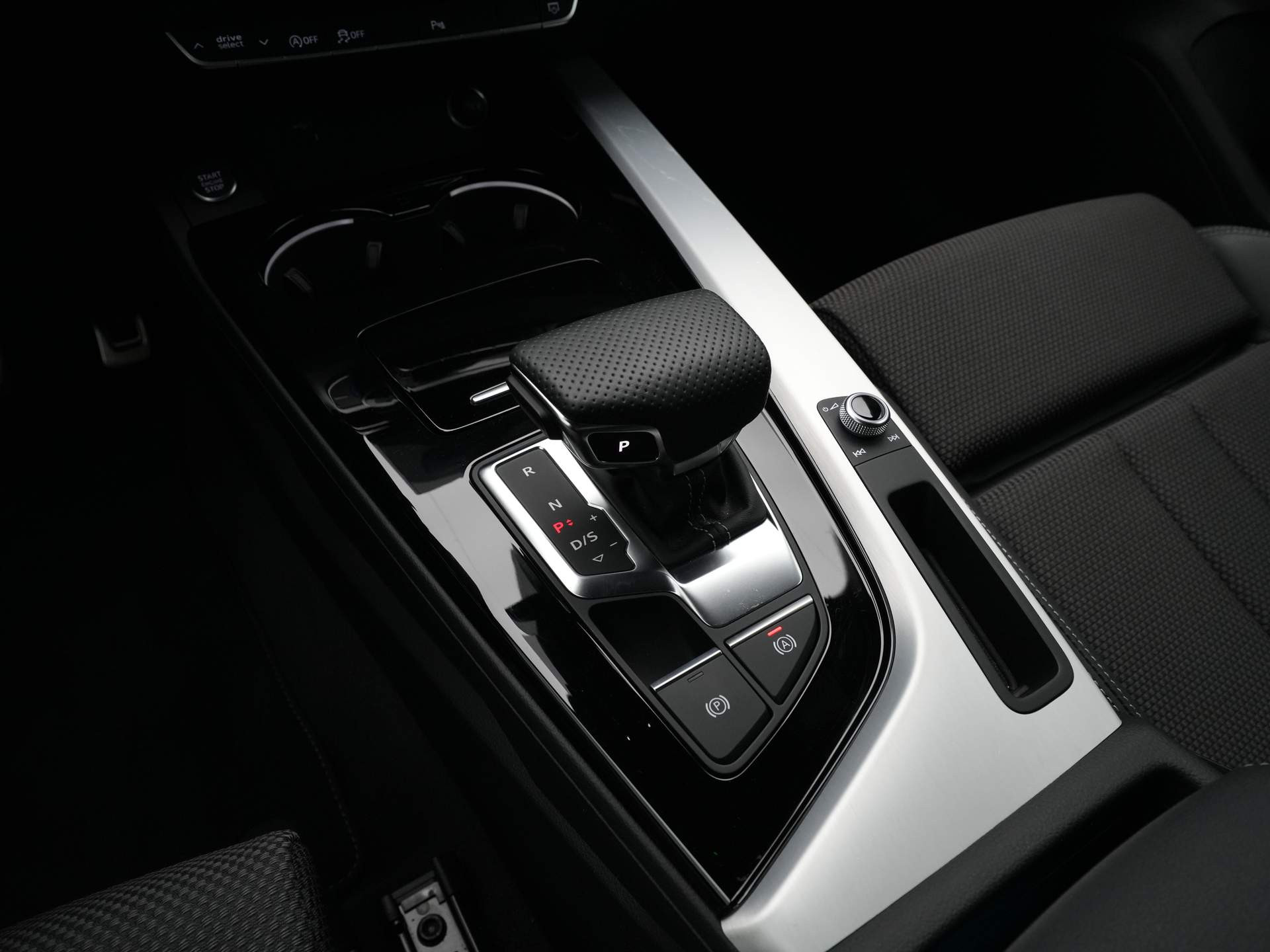 Audi - A4 Avant 35 TFSI S edition S Line - 2023