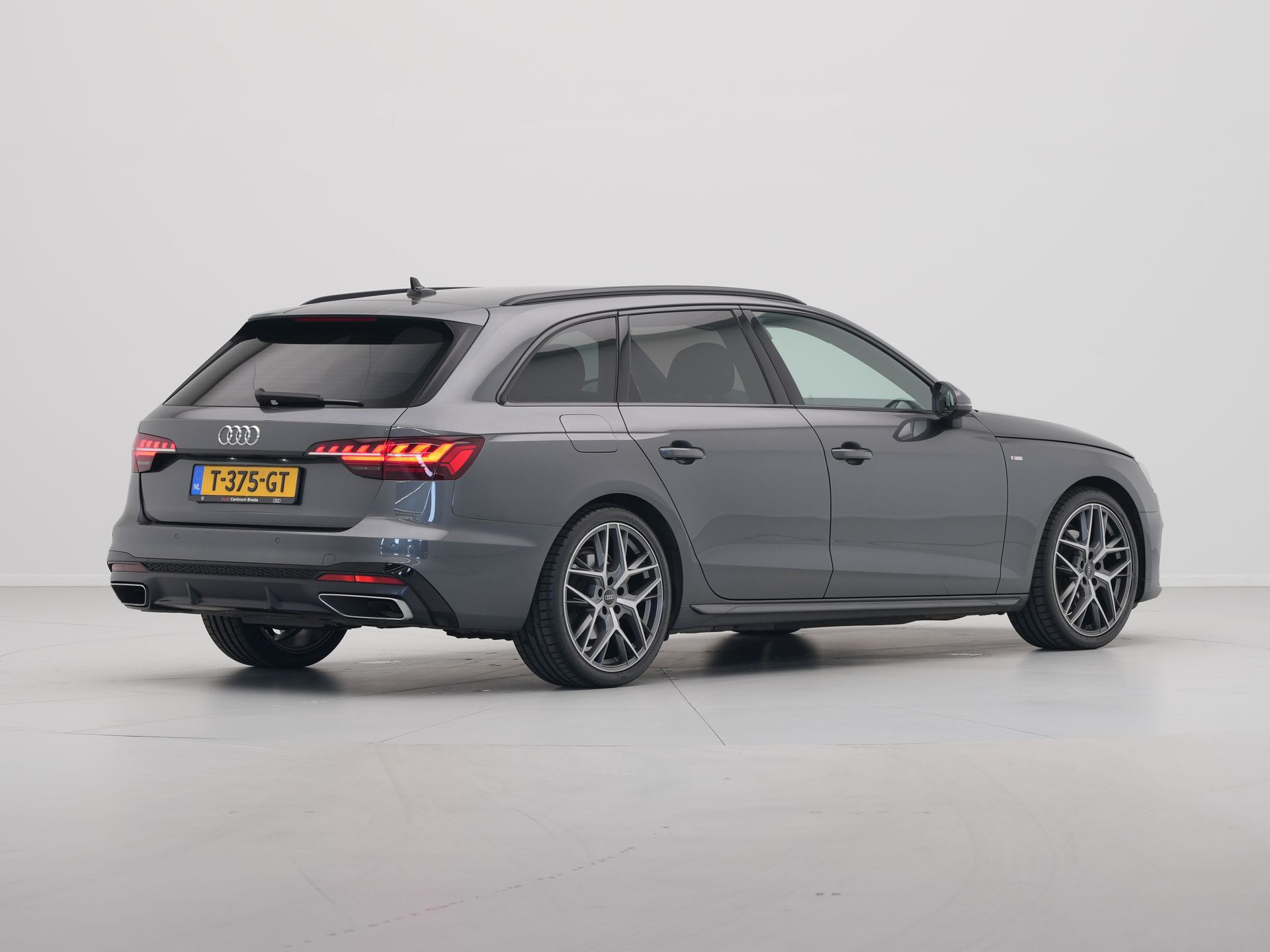 Audi - A4 Avant 35 TFSI S edition S Line - 2023