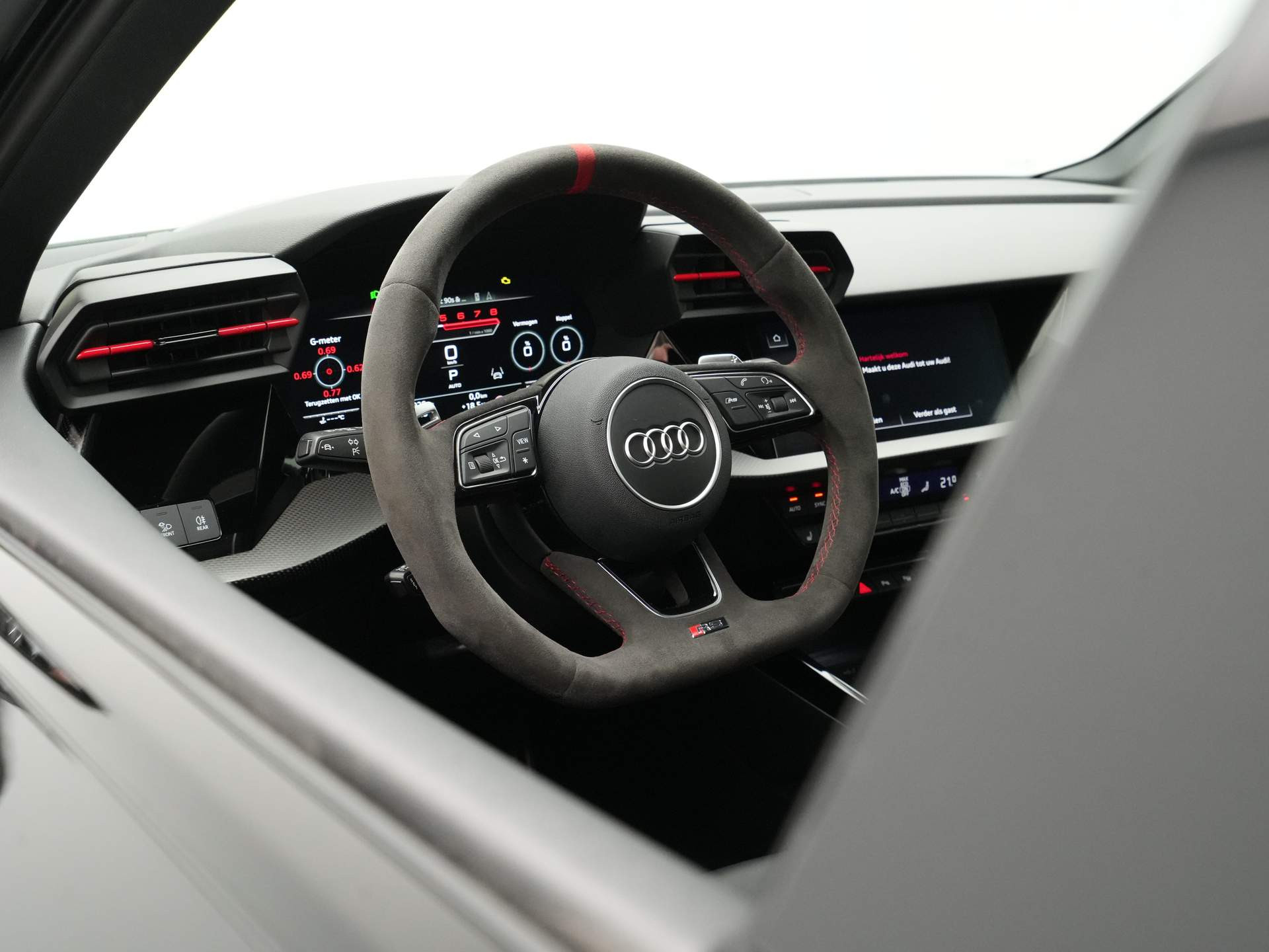 Audi - RS3 Limousine 2.5 TFSI RS 3 Quattro - 2023