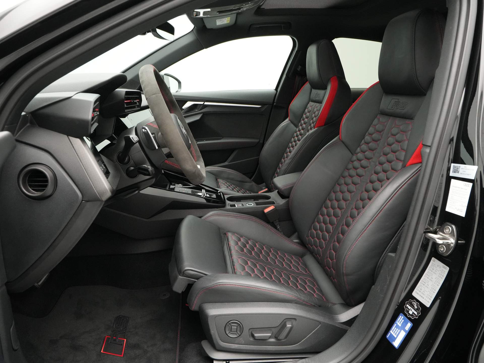 Audi - RS3 Limousine 2.5 TFSI RS 3 Quattro - 2023
