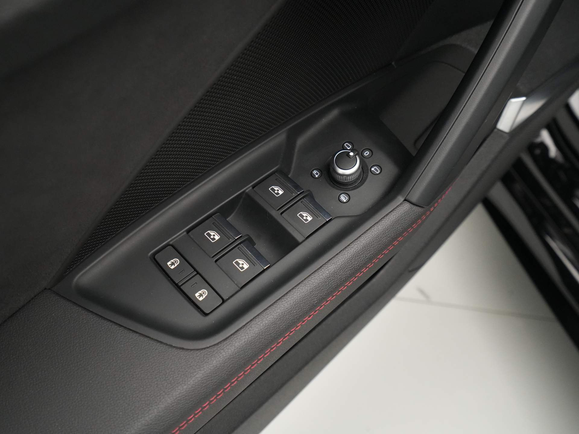 Audi - RS3 Limousine 2.5 TFSI RS 3 Quattro - 2023