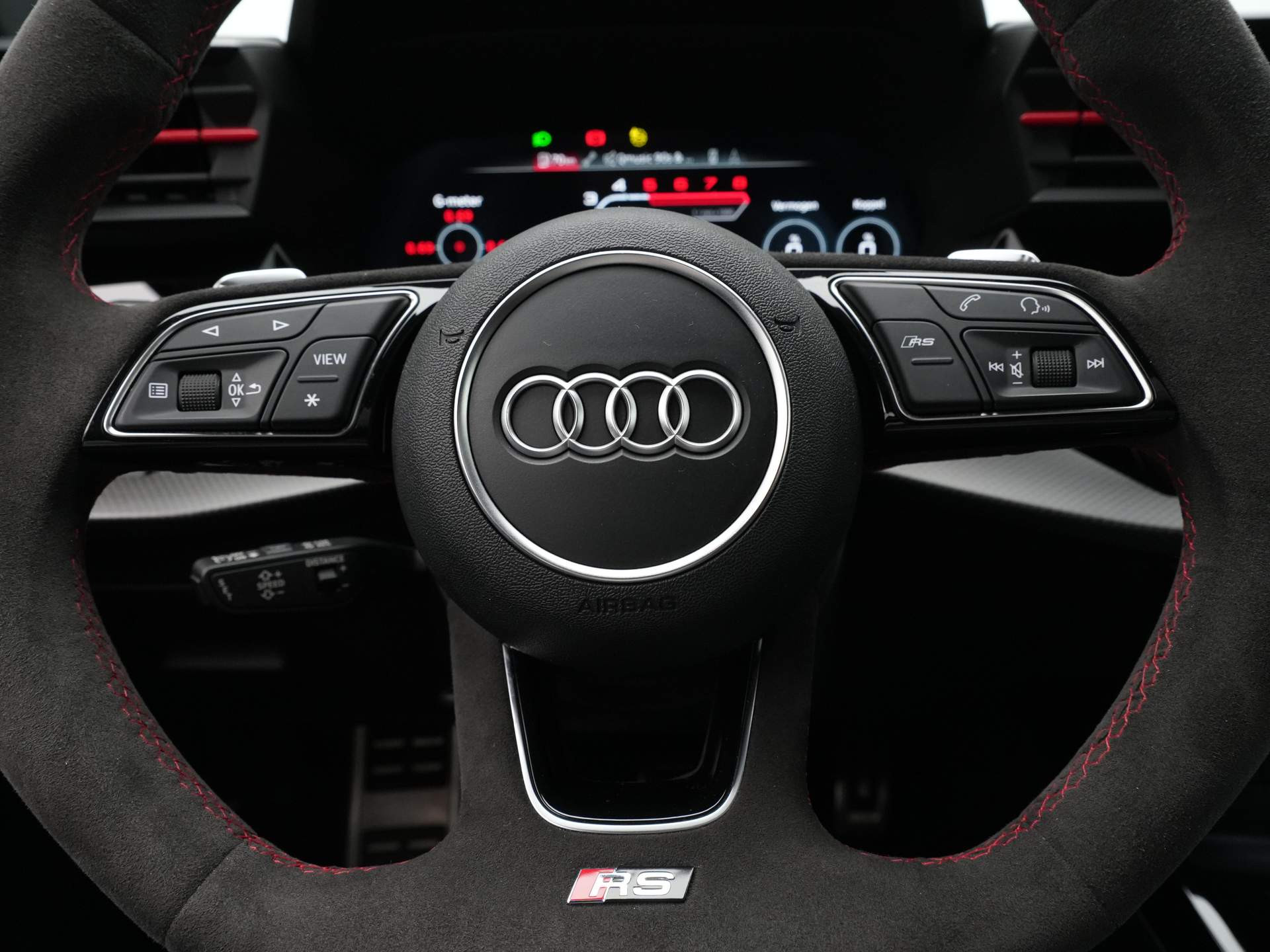 Audi - RS3 Limousine 2.5 TFSI RS 3 Quattro - 2023