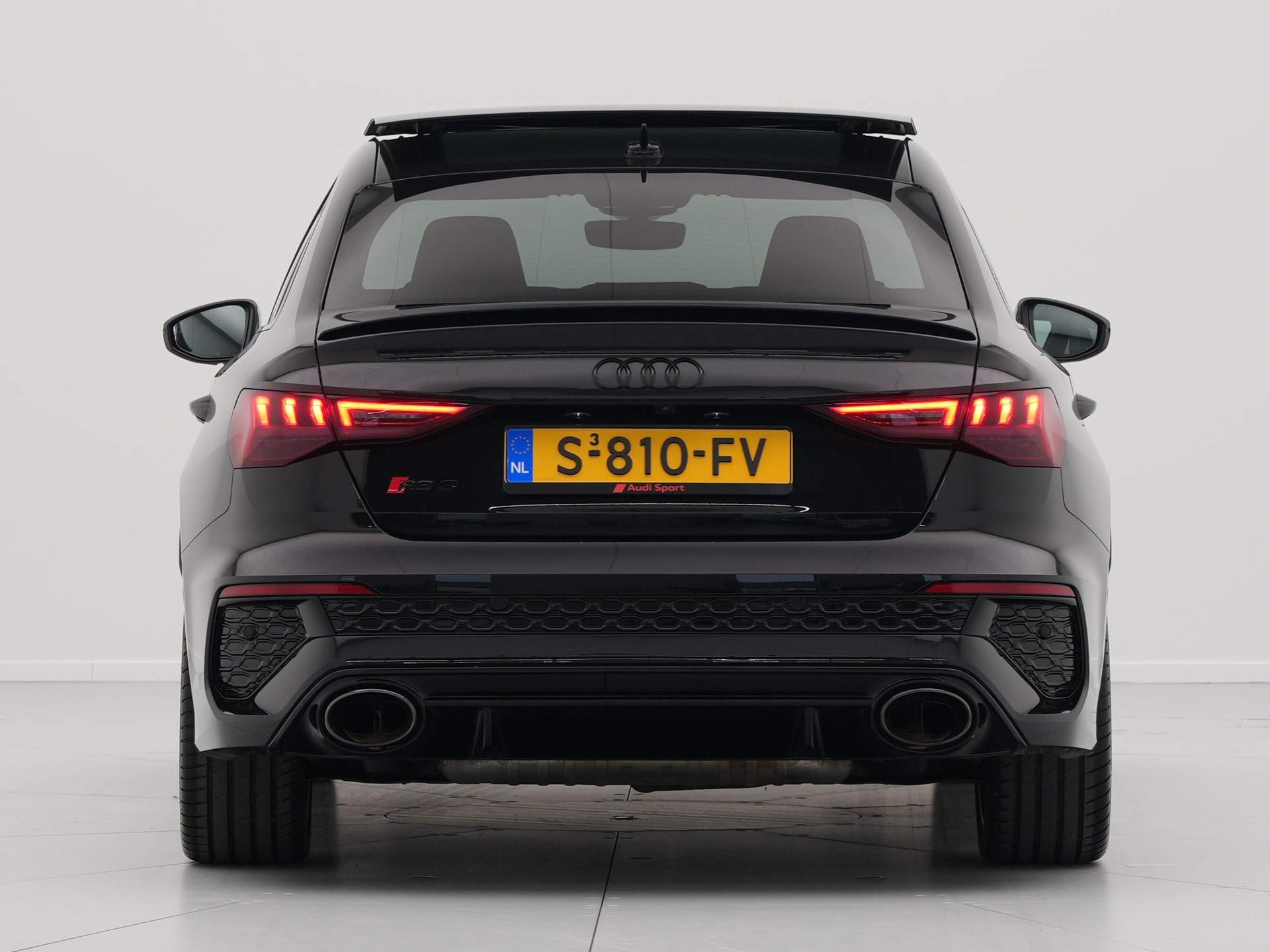 Audi - RS3 Limousine 2.5 TFSI RS 3 Quattro - 2023