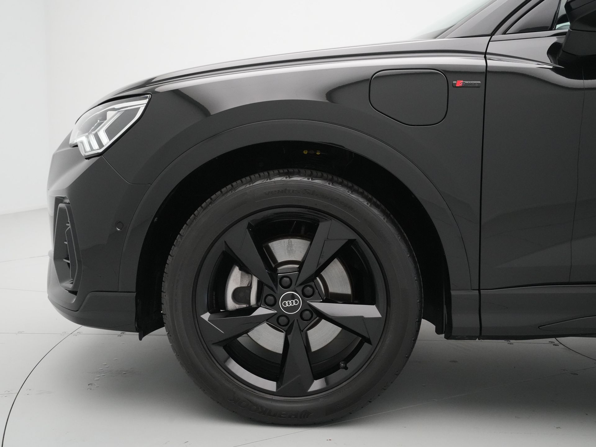 Audi - Q3 Sportback 45 TFSI e 245 pkS Edition S Line - 2024