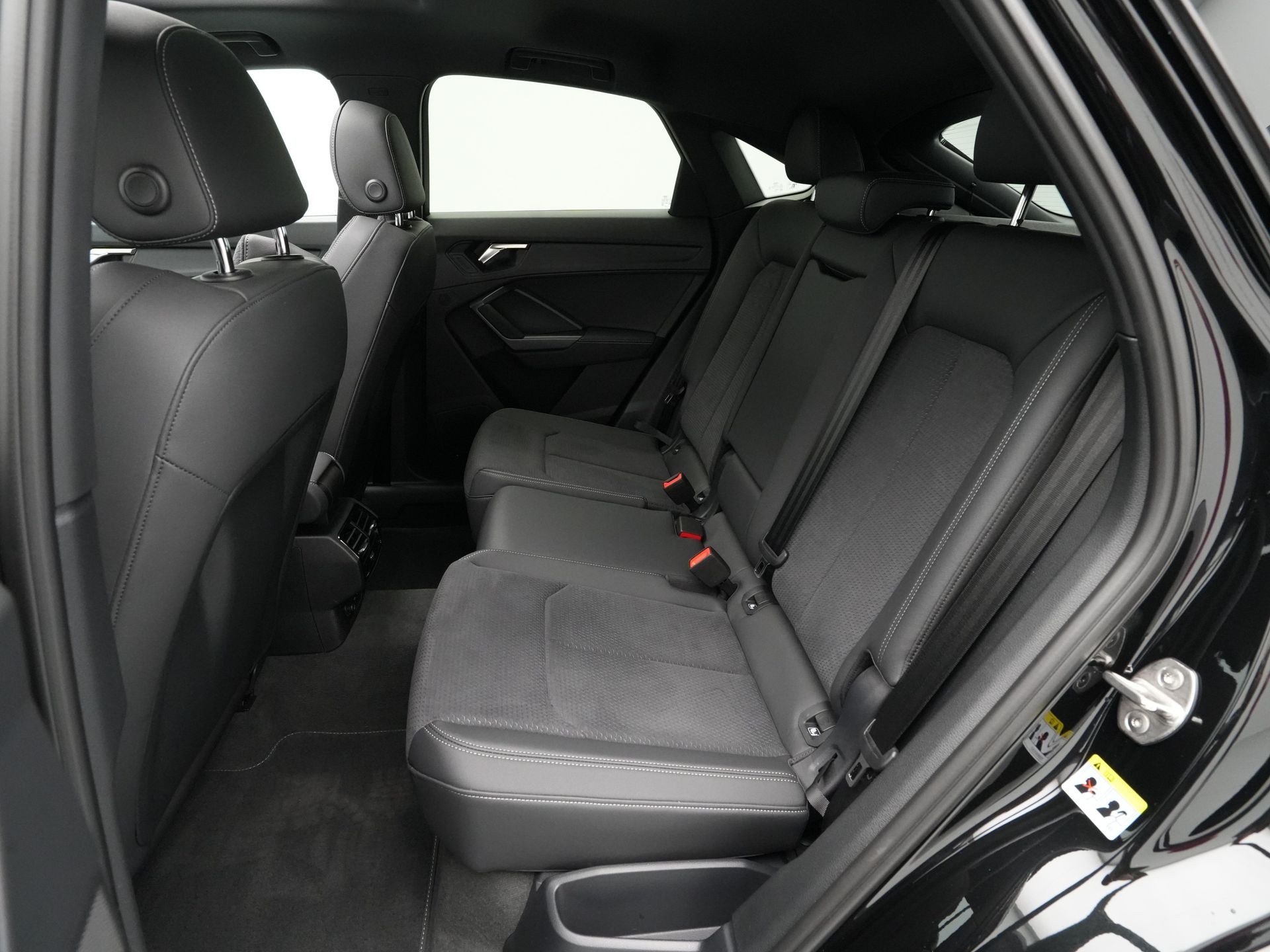 Audi - Q3 Sportback 45 TFSI e 245 pkS Edition S Line - 2024