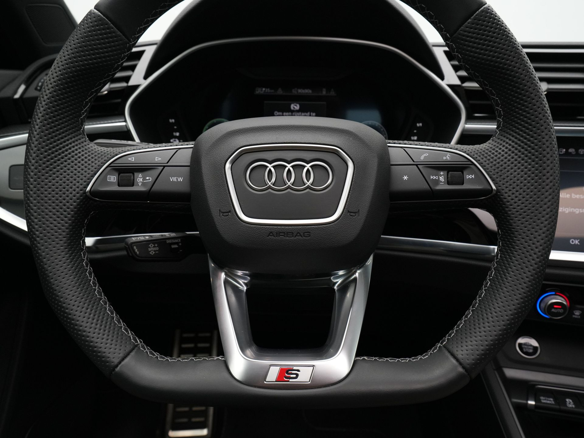 Audi - Q3 Sportback 45 TFSI e 245 pkS Edition S Line - 2024