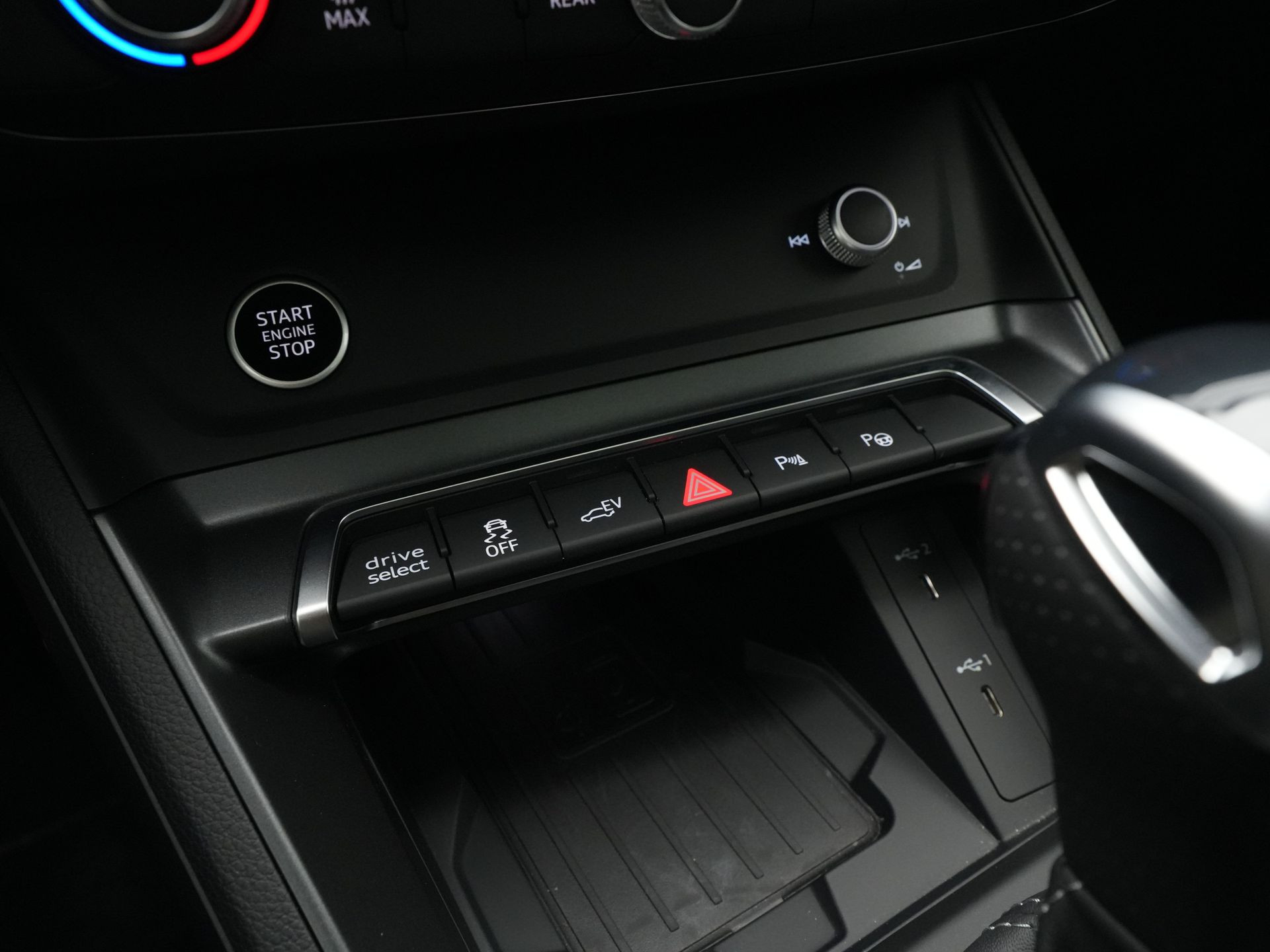 Audi - Q3 Sportback 45 TFSI e 245 pkS Edition S Line - 2024
