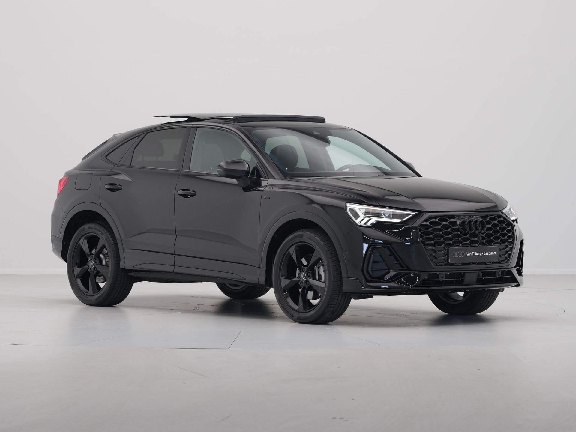 Audi - Q3 Sportback 45 TFSI e 245 pkS Edition S Line - 2024