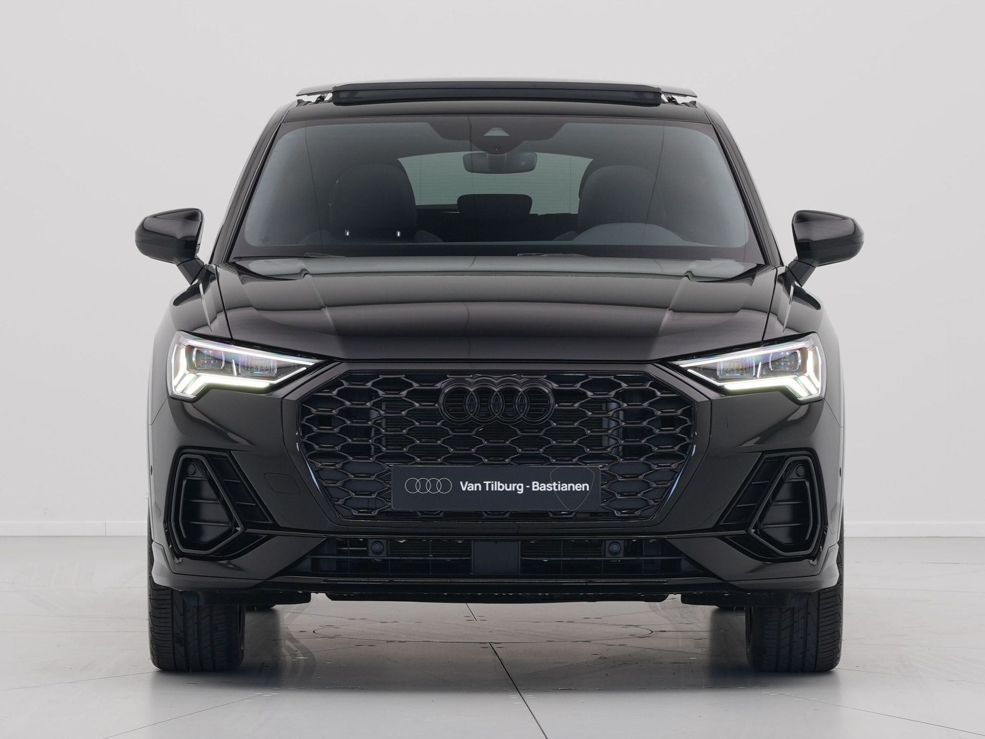Audi - Q3 Sportback 45 TFSI e 245 pkS Edition S Line - 2024