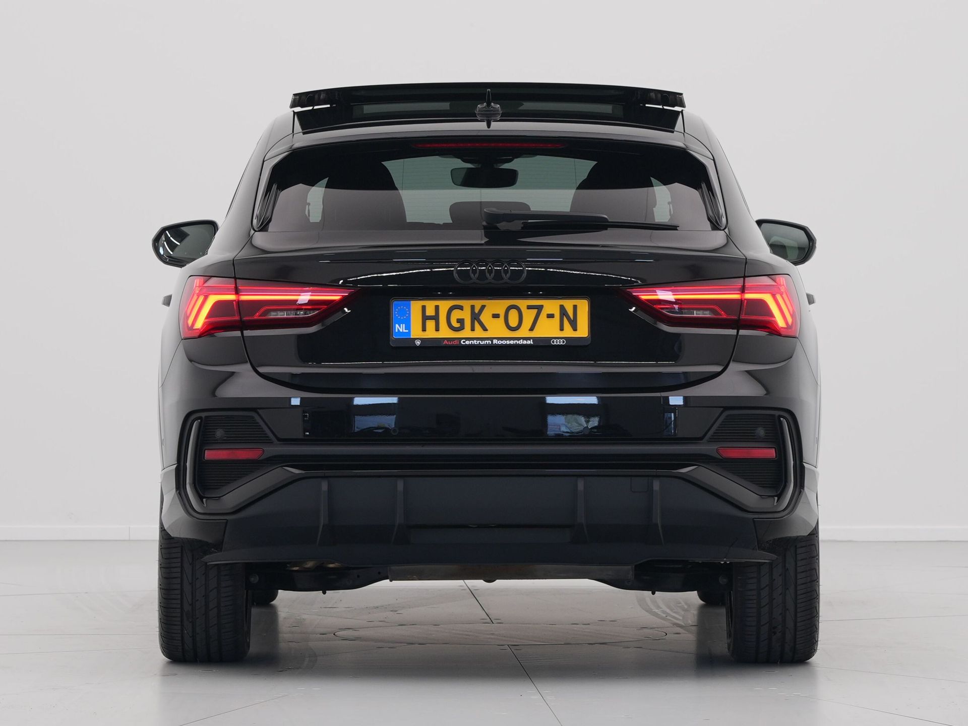 Audi - Q3 Sportback 45 TFSI e 245 pkS Edition S Line - 2024