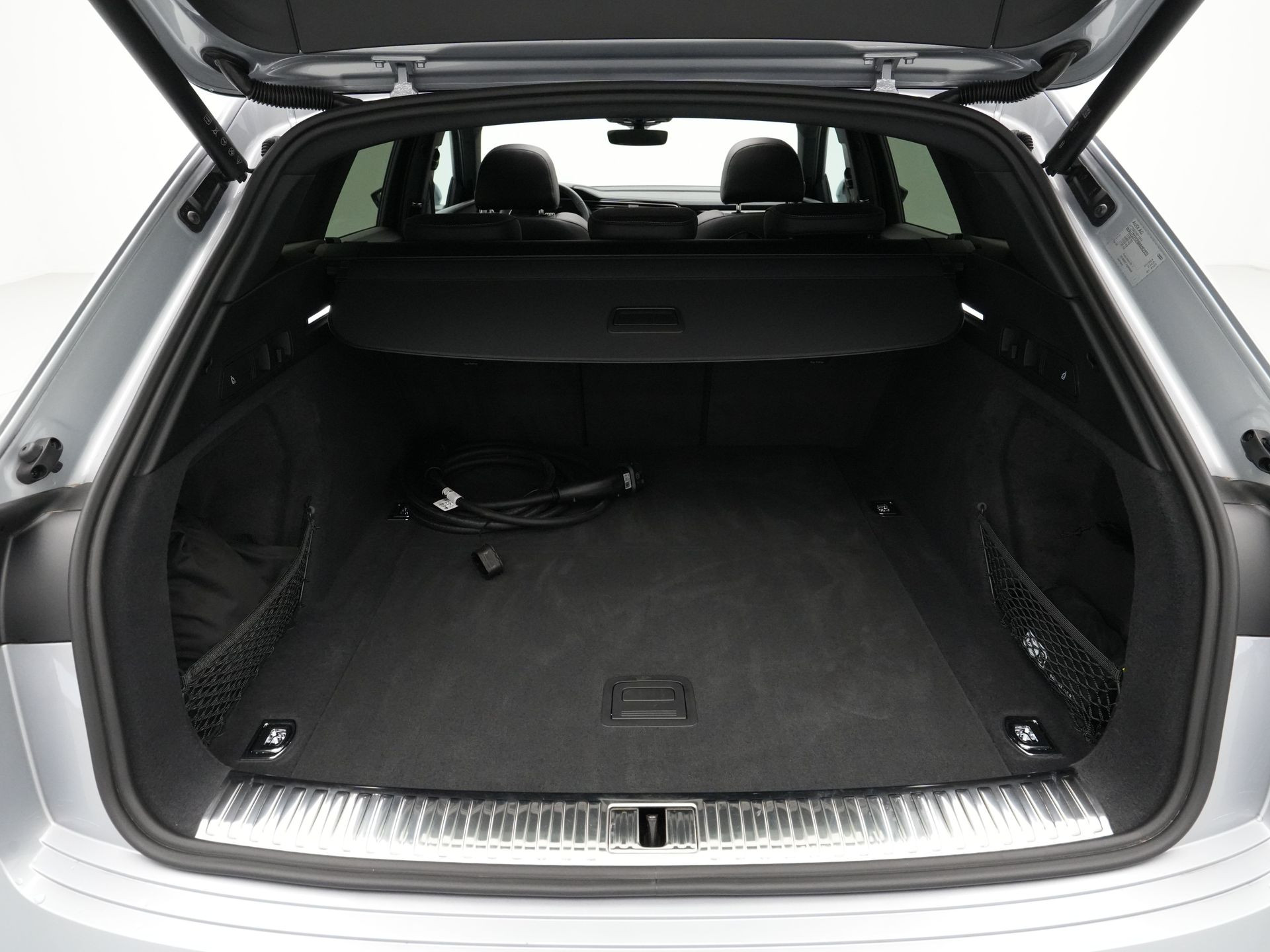 Audi - Q8 e-tron 55 300kw/408pk 114Kwh - 2024