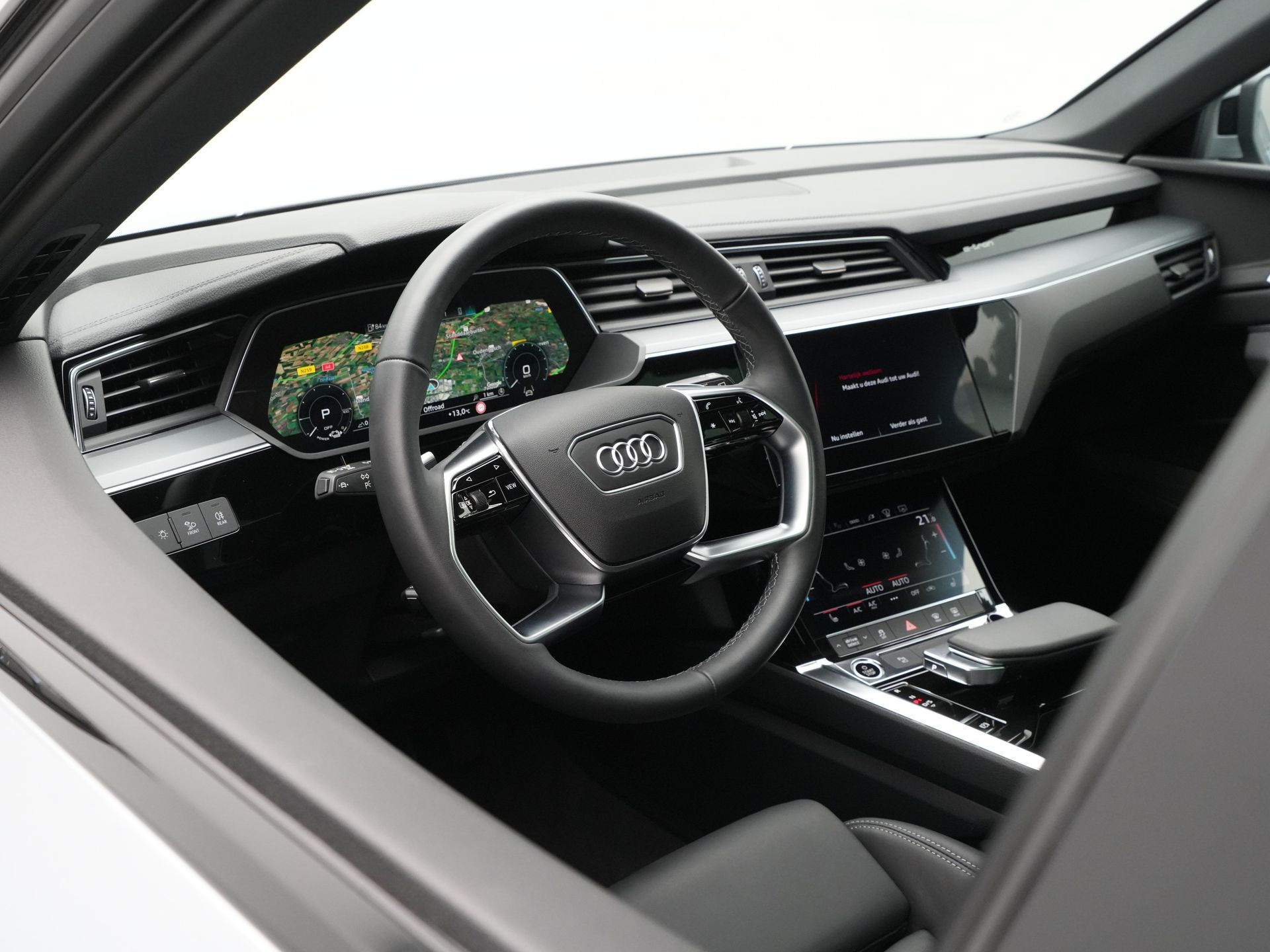 Audi - Q8 e-tron 55 300kw/408pk 114Kwh - 2024