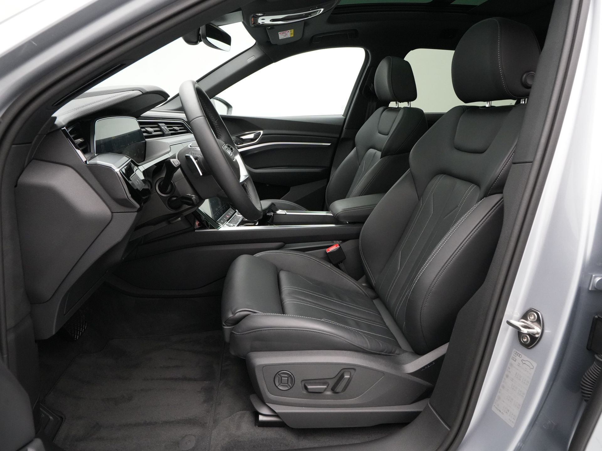 Audi - Q8 e-tron 55 300kw/408pk 114Kwh - 2024