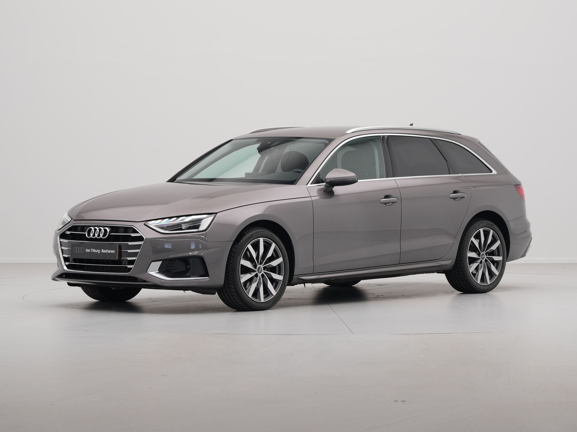 Audi - A4 Avant 35 TFSI Business Edition - 2021