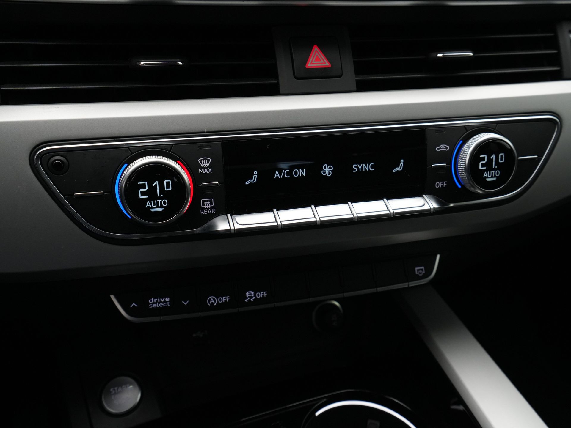 Audi - A4 Avant 35 TFSI Business Edition - 2021