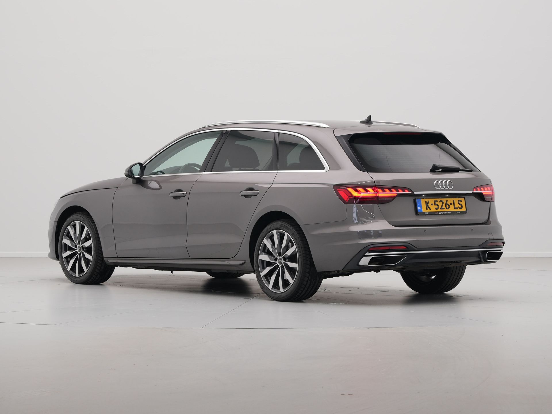 Audi - A4 Avant 35 TFSI Business Edition - 2021