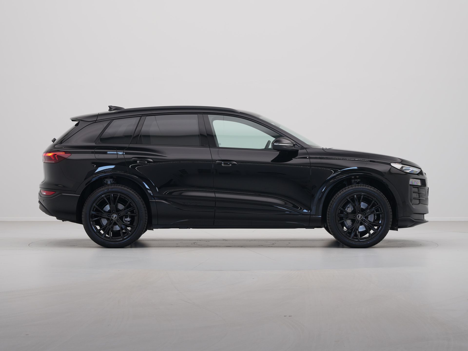Audi - Q6 e-tron edition 83 kWh - 2025