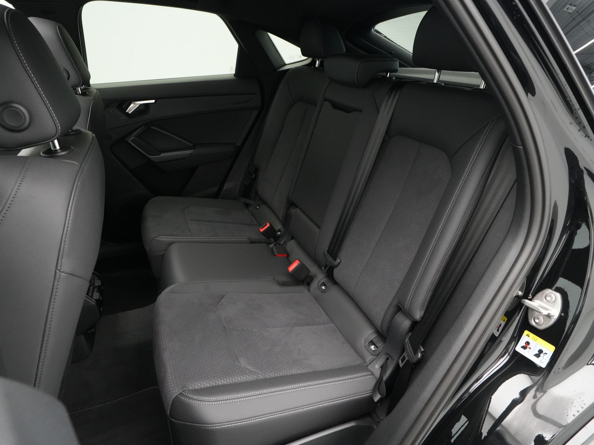 Audi - Q3 Sportback 45 TFSI e 245pk S Edition S Line - 2024