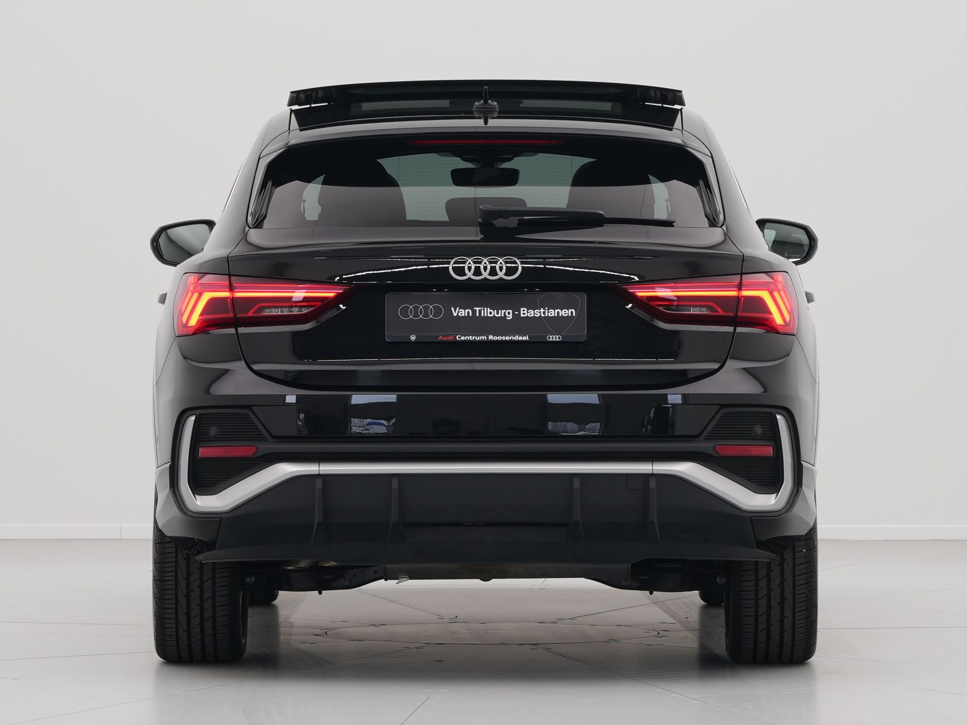 Audi - Q3 Sportback 45 TFSI e 245pk S Edition S Line - 2024