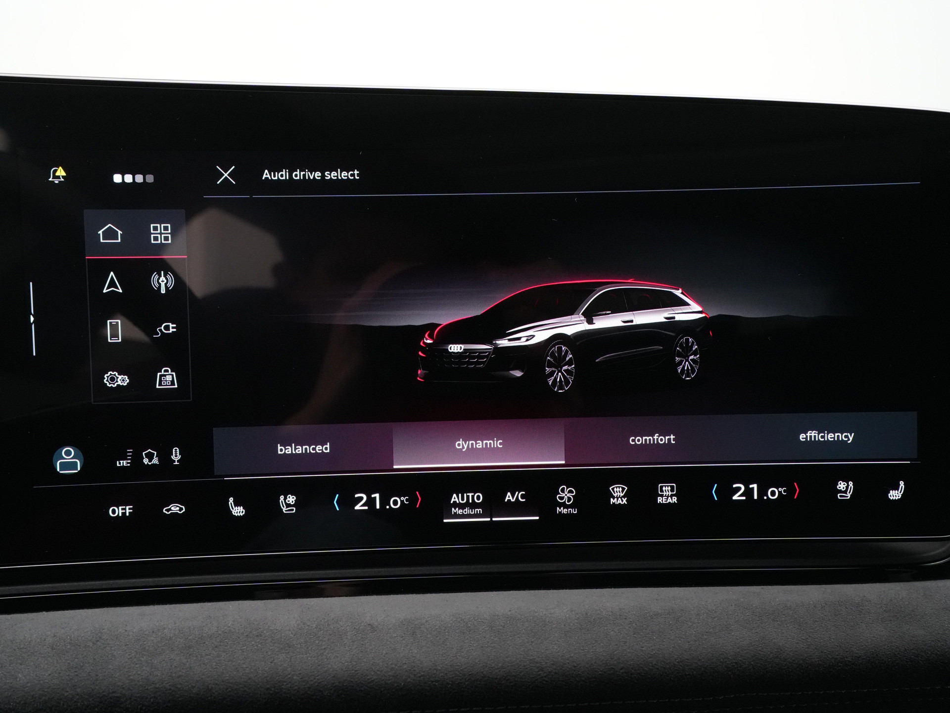 Audi - A6 Avant e-tron 367 1AT S edition - 2025