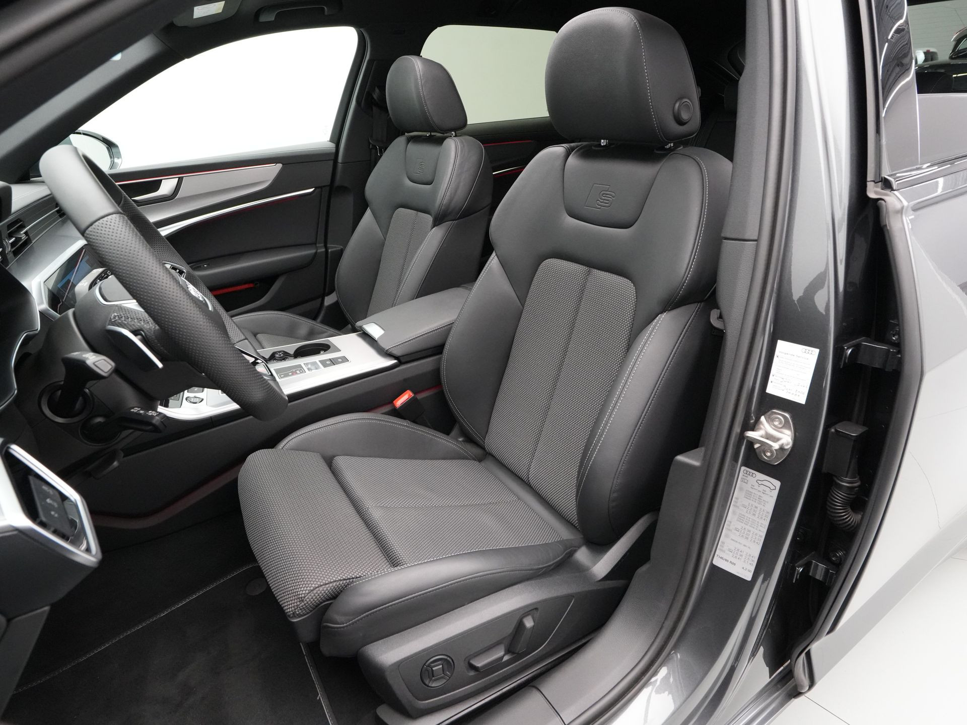 Audi - A6 Avant 40 TFSI S 204 pk edition Competition - 2024