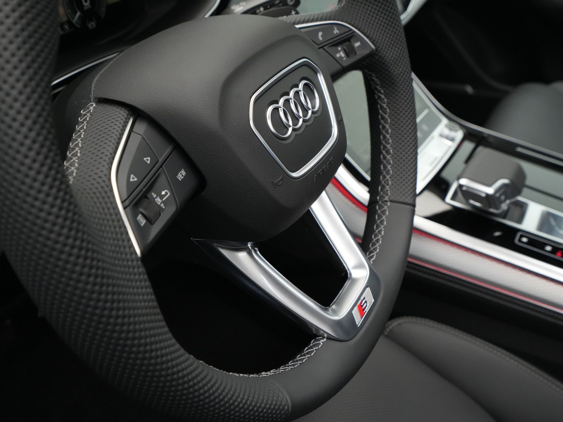 Audi - Q8 60 TFSI e quattro Pro Line S Competition - 2025