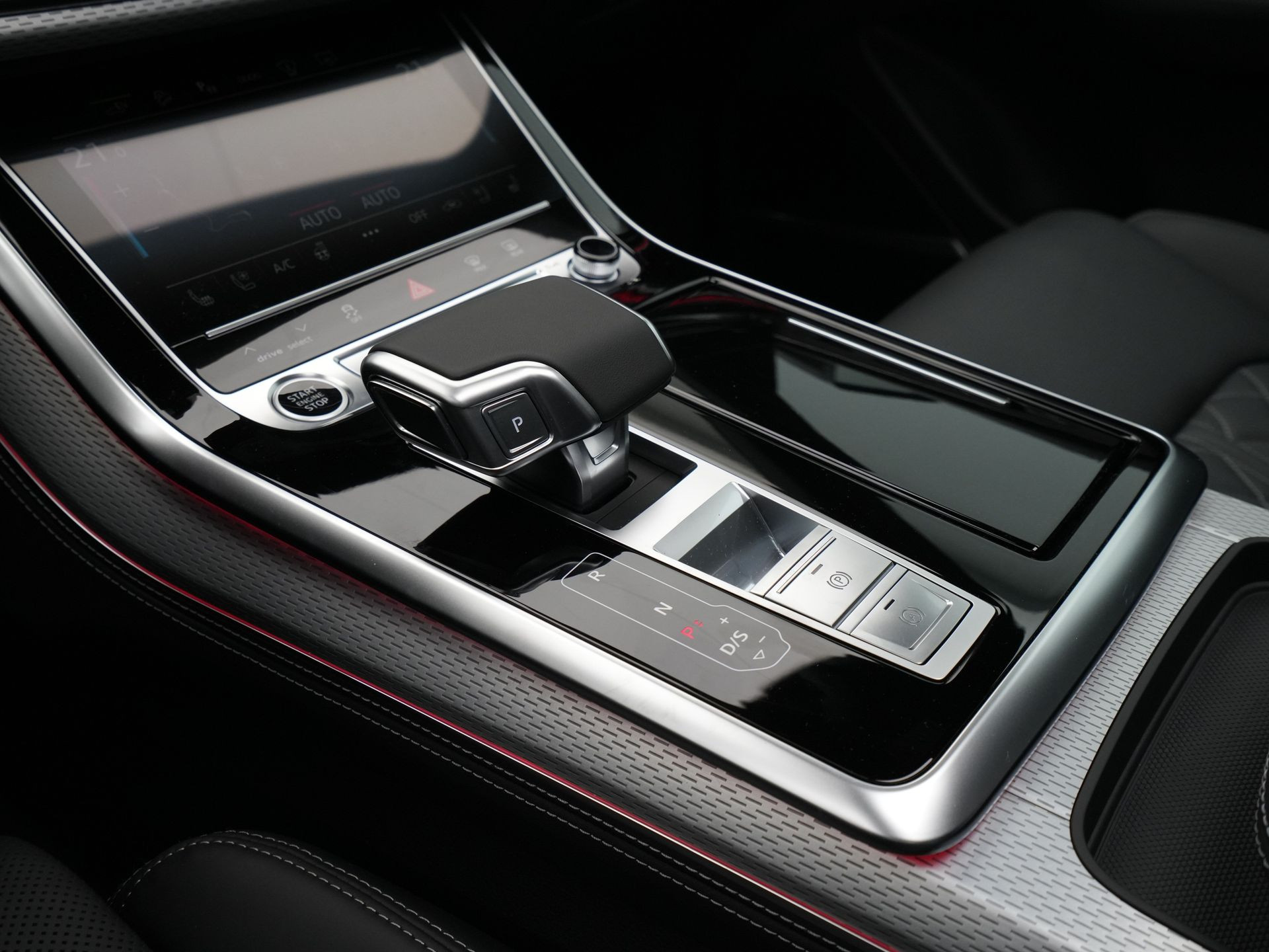 Audi - Q8 60 TFSI e quattro Pro Line S Competition - 2025
